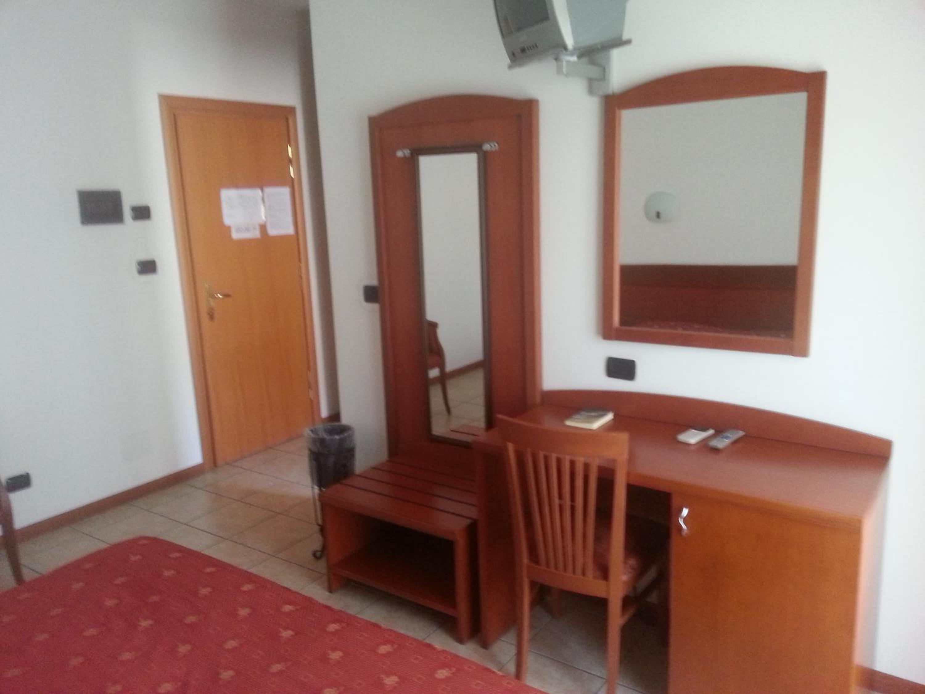 Double Or Twin Room photo 2