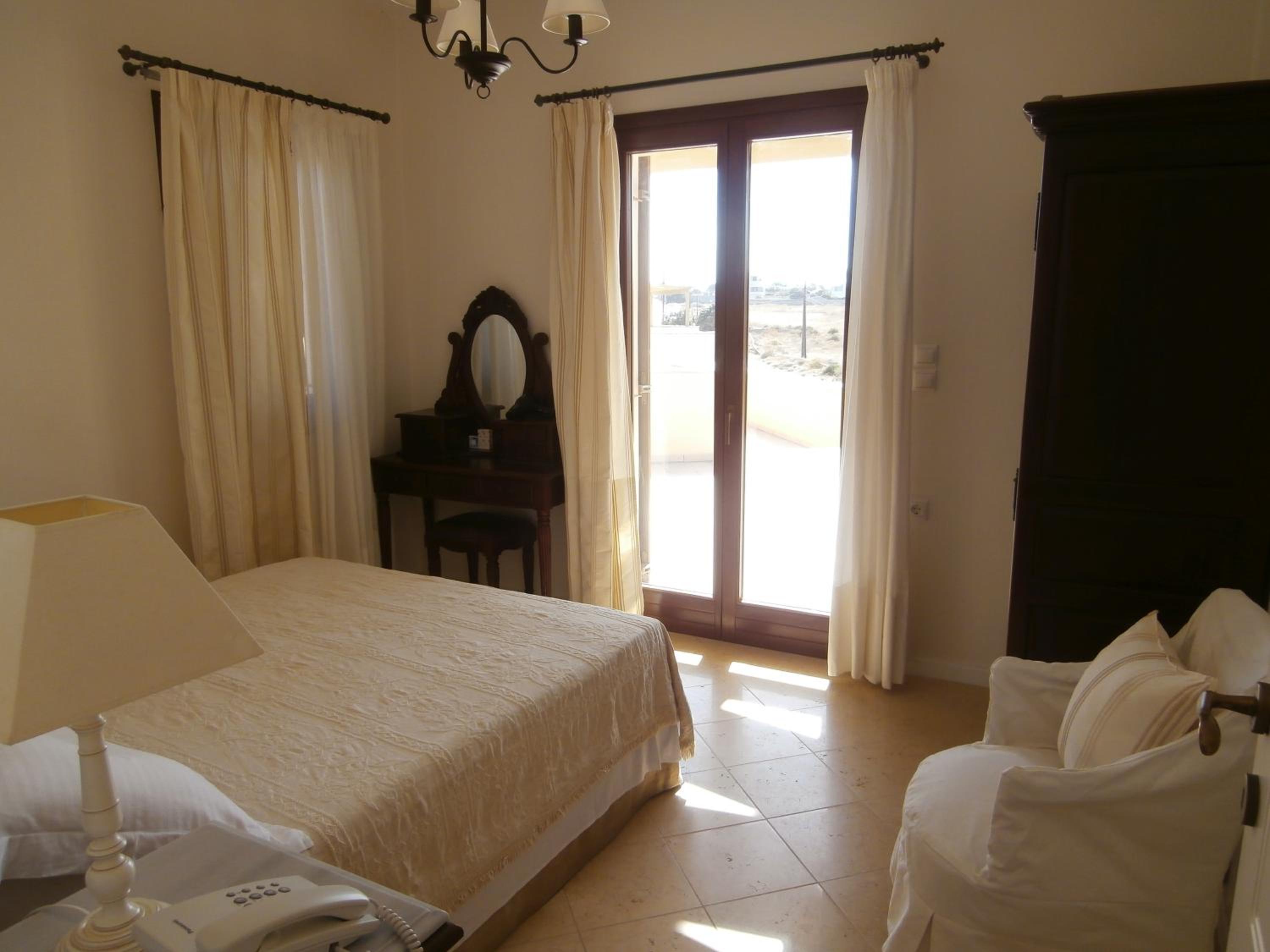 Suite with Sea View - Photo 9