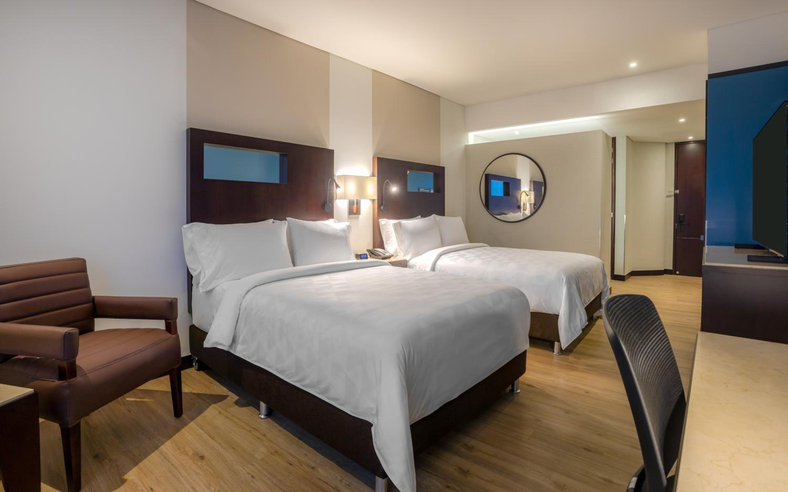 Standard Double Room with Two Double Beds photo 3