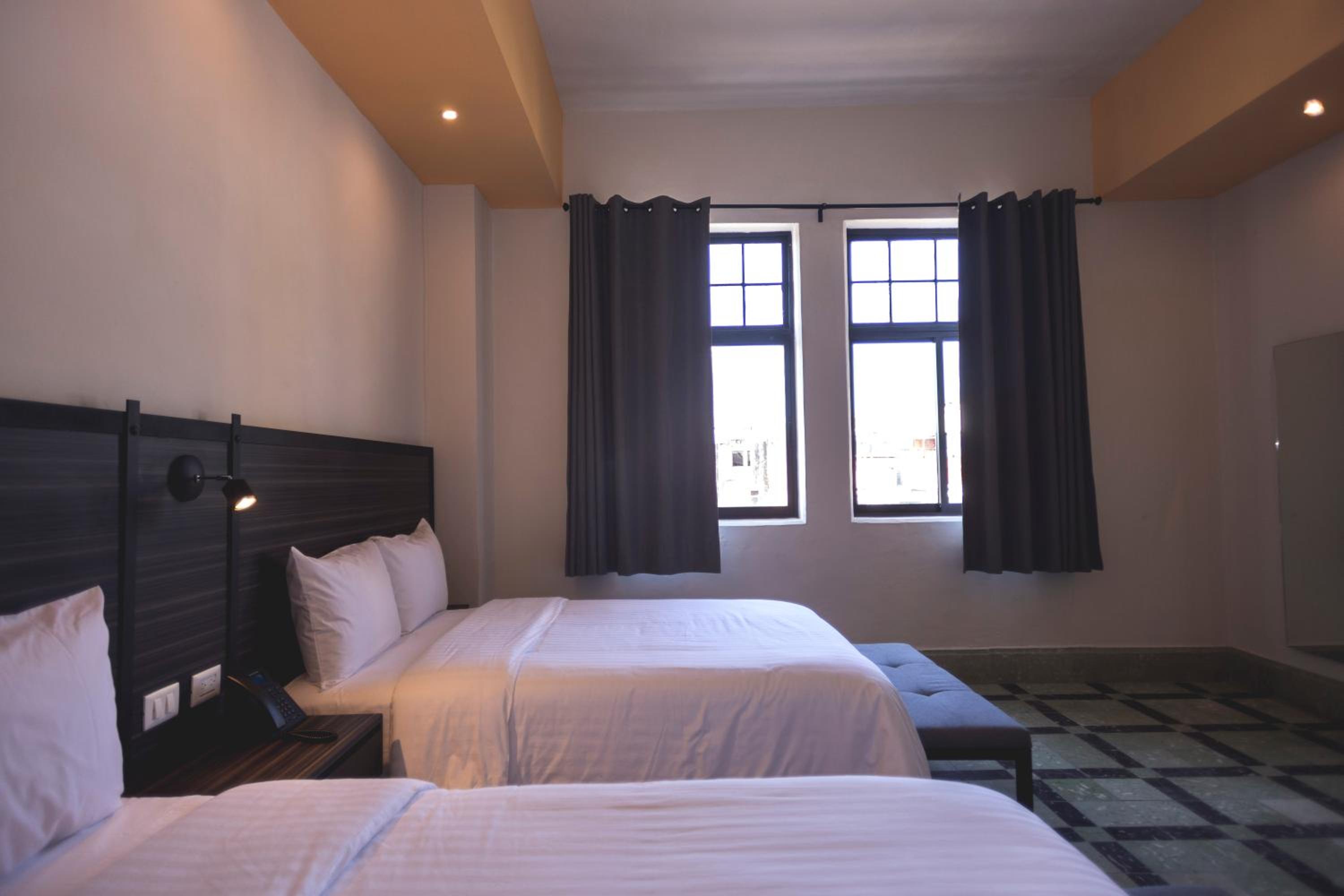 Superior Double Room - Photo 8