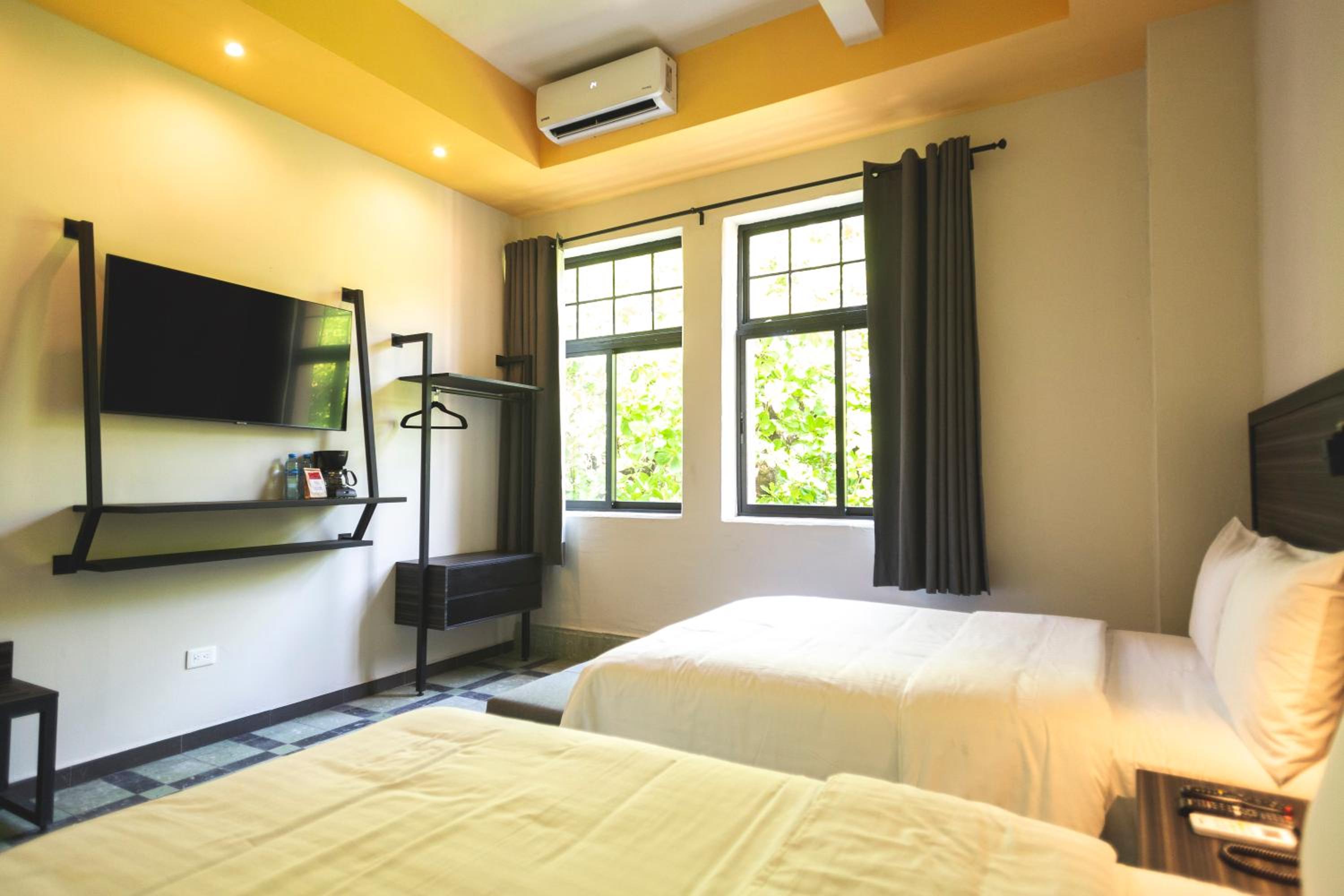 Superior Double Room - Photo 1
