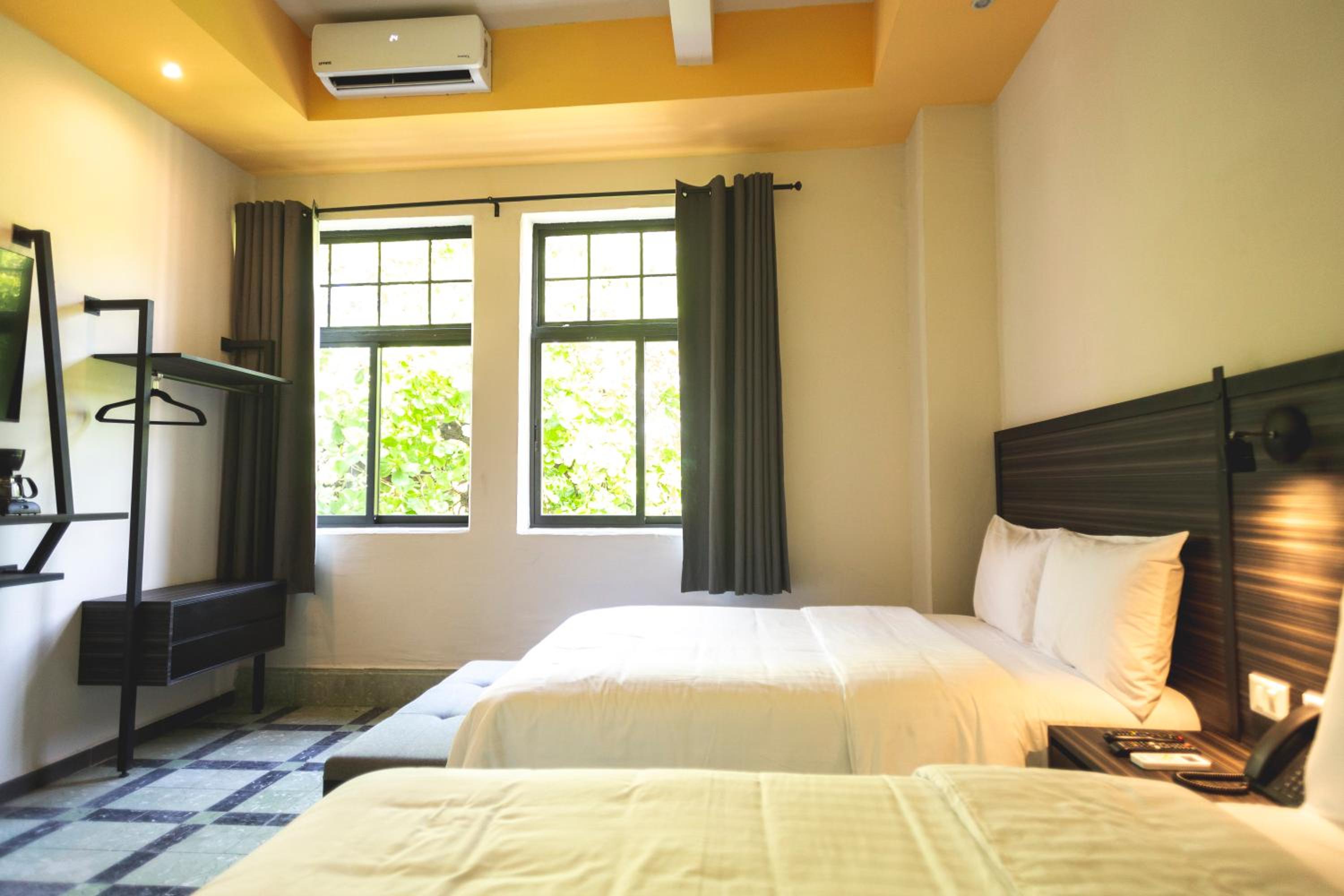 Superior Double Room - Photo 12