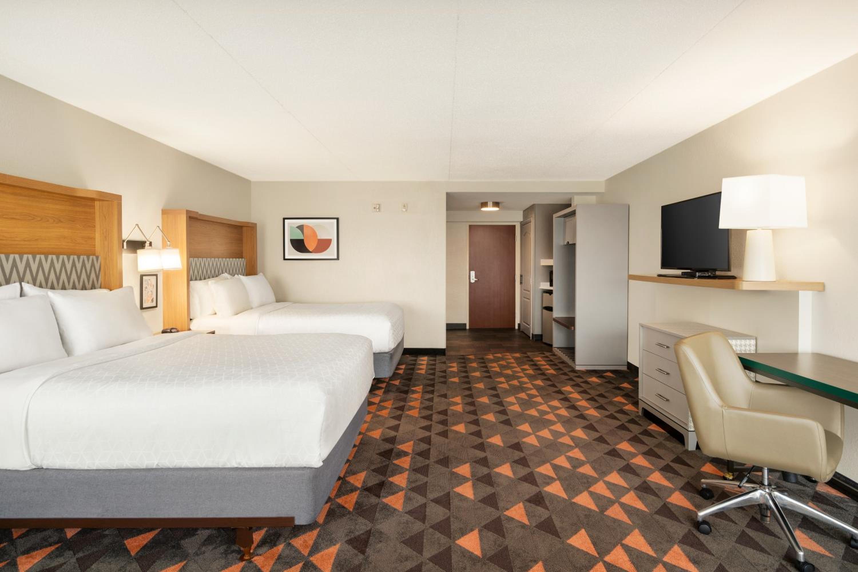 Standard Queen Room with Two Queen Beds - Communications Accessible - Photo 1