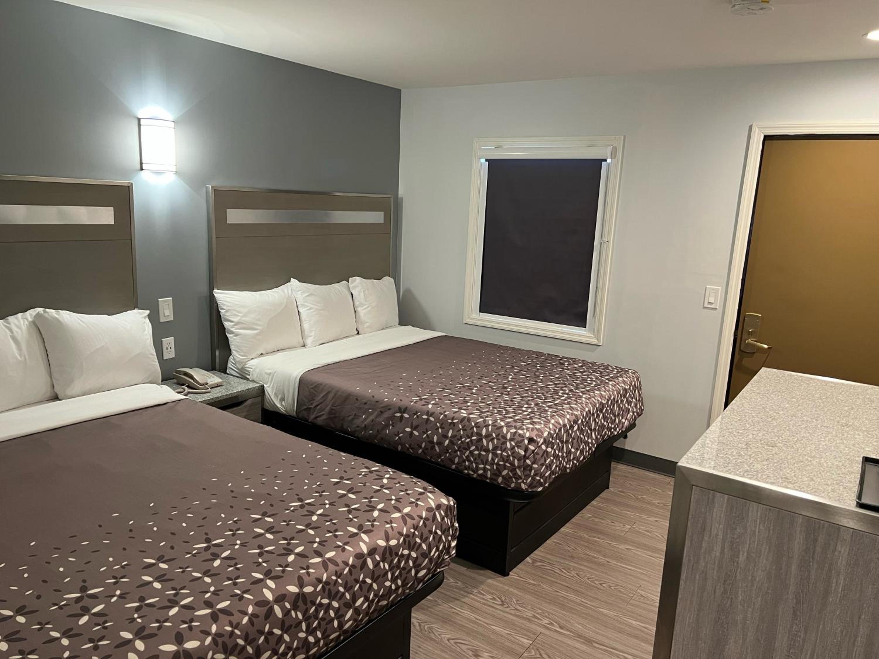 Queen Room
