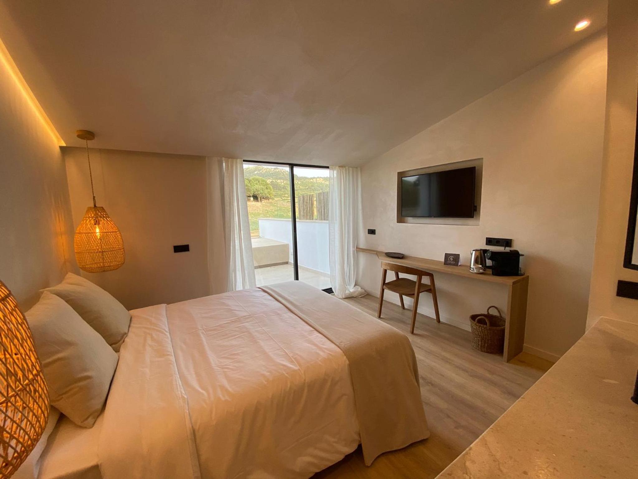 Superior Double Room - Photo 2