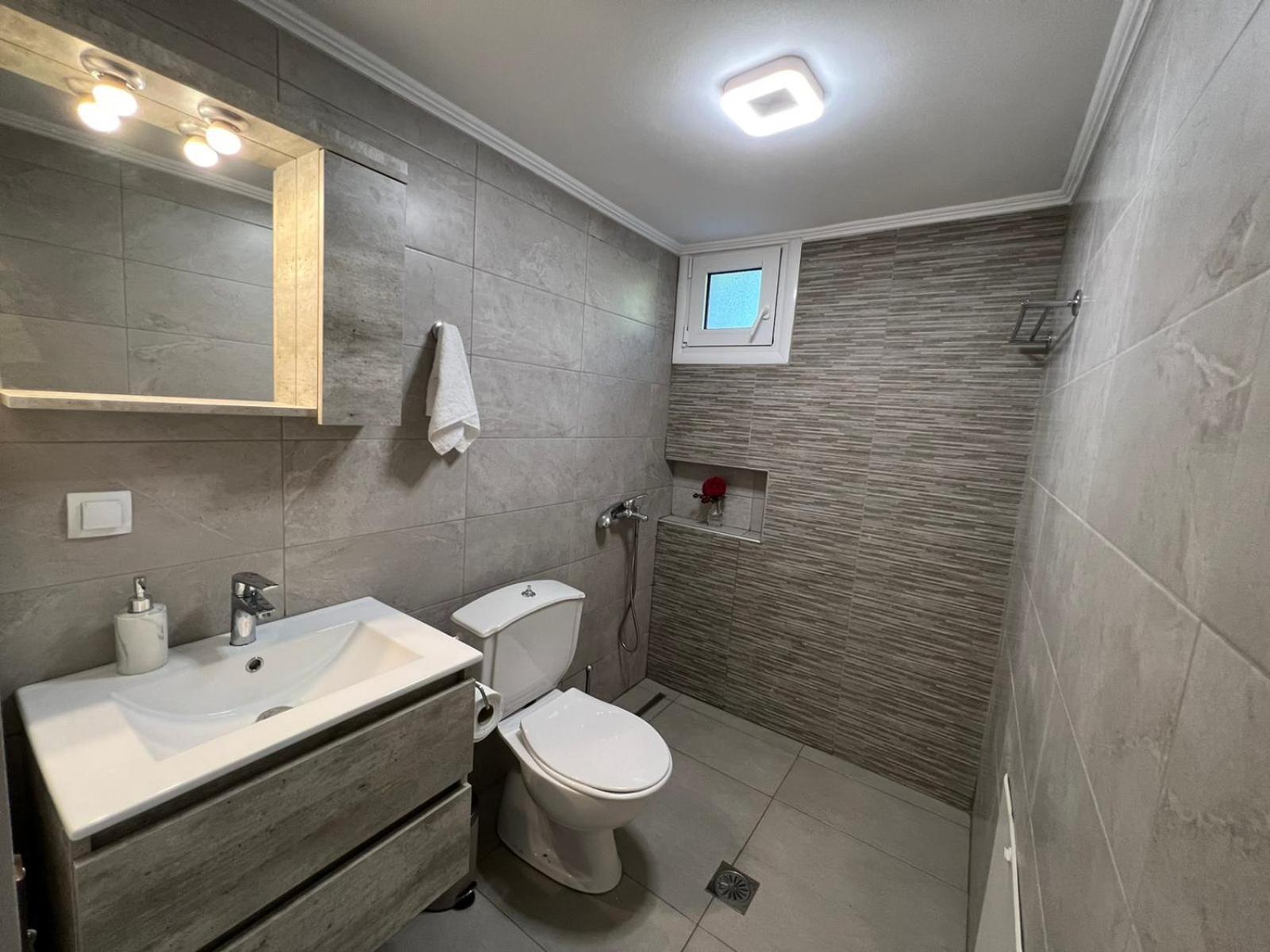 Three-Bedroom House photo 2