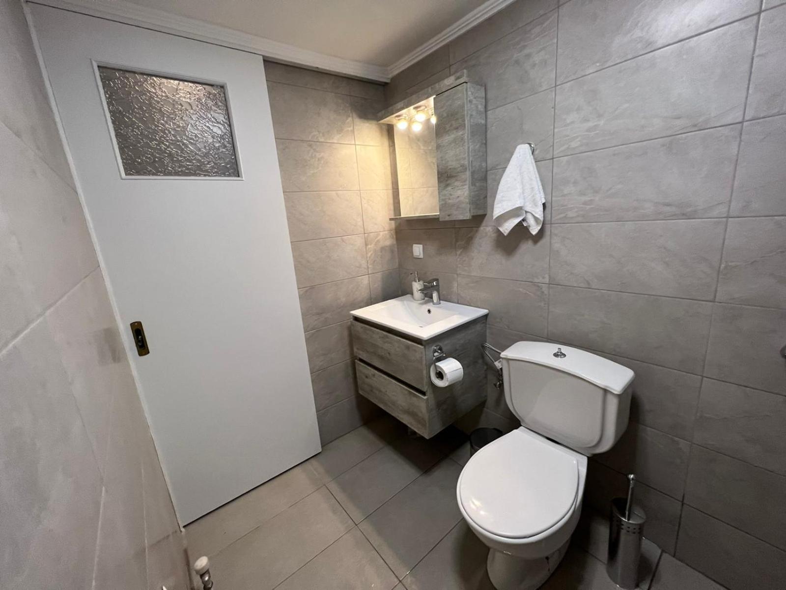 Three-Bedroom House photo 3