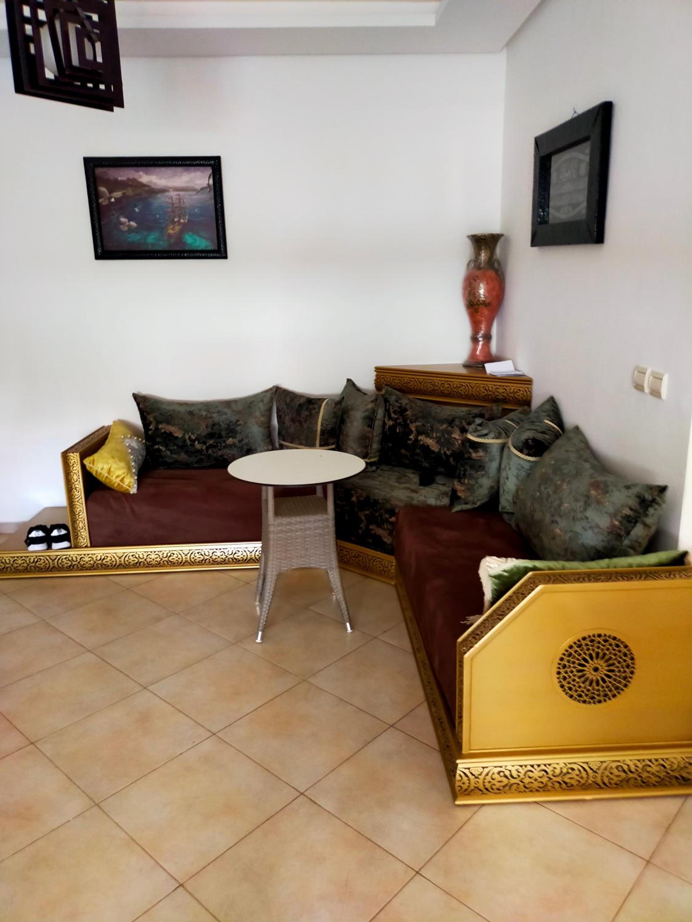 One-Bedroom House photo 1