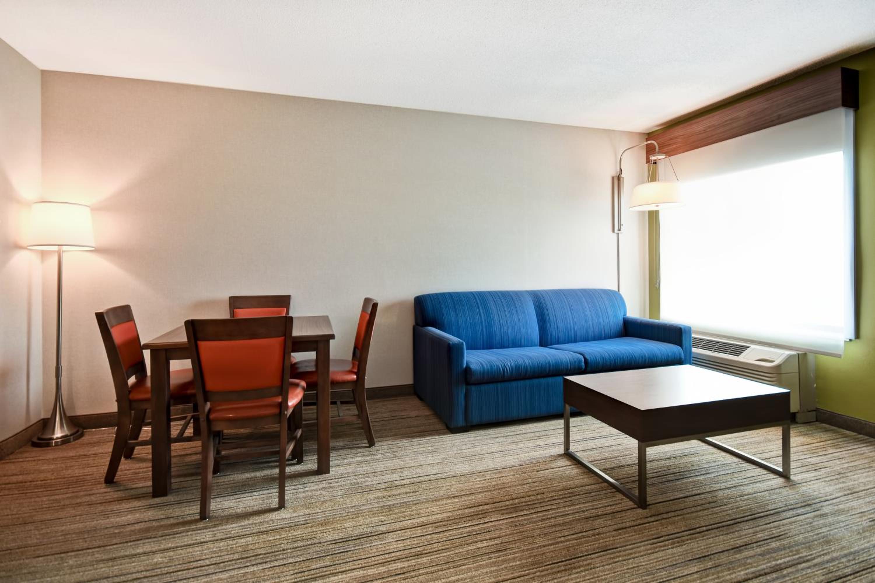 King Suite - Photo 4