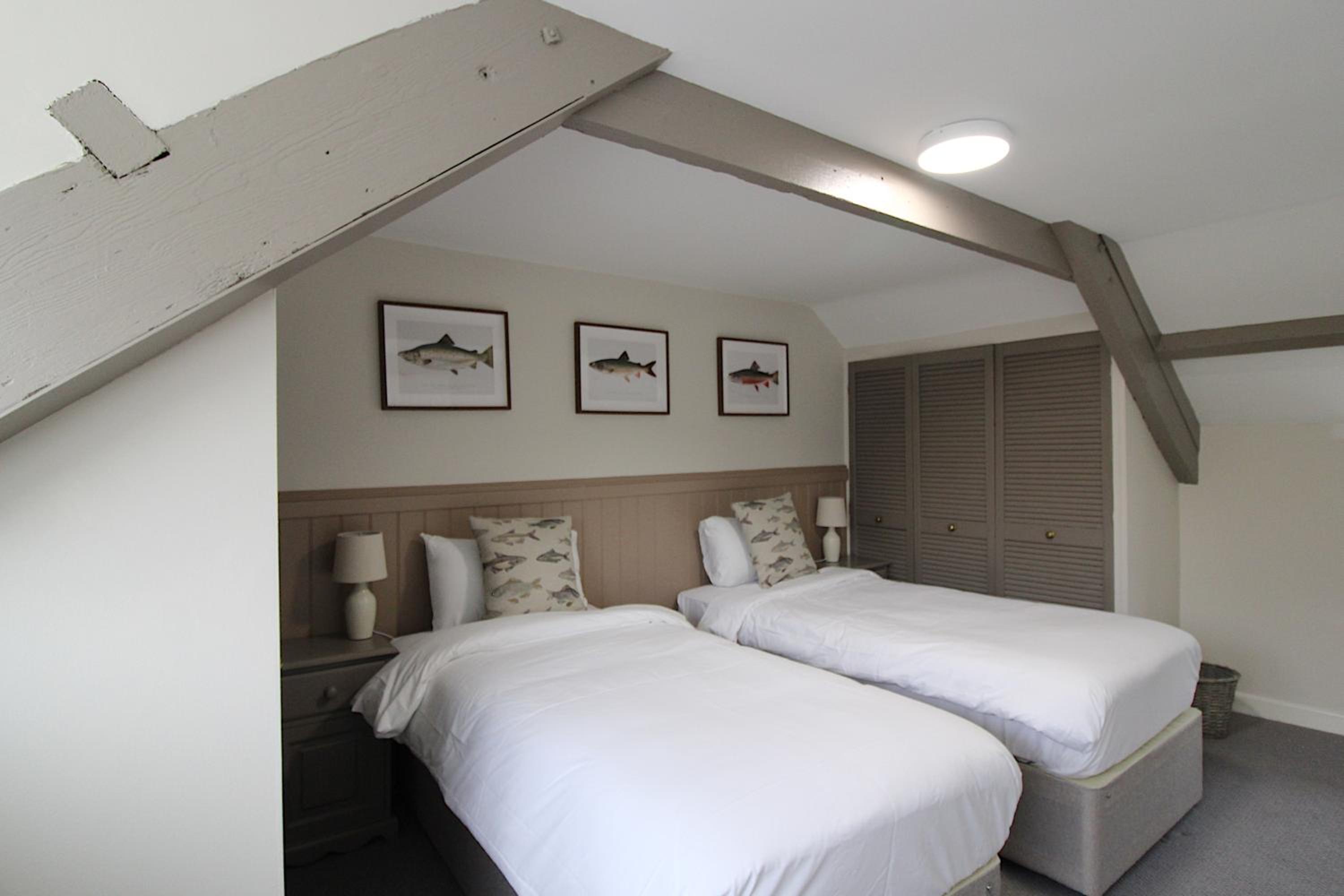 Two-Bedroom Cottage photo 3