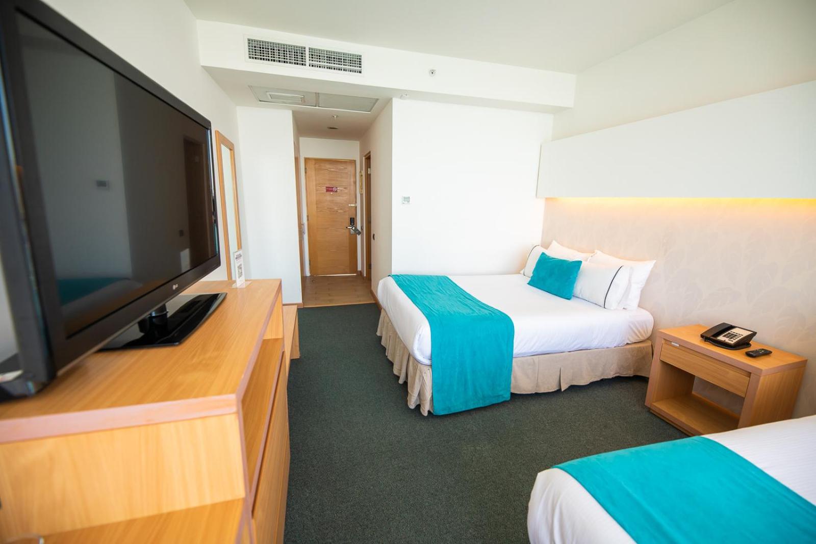Standard Twin Room with Sea View photo 2