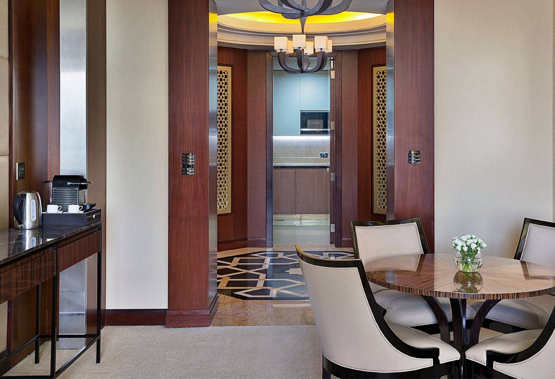 1 Bedroom Residential Suite- 2 Queen Beds photo 2