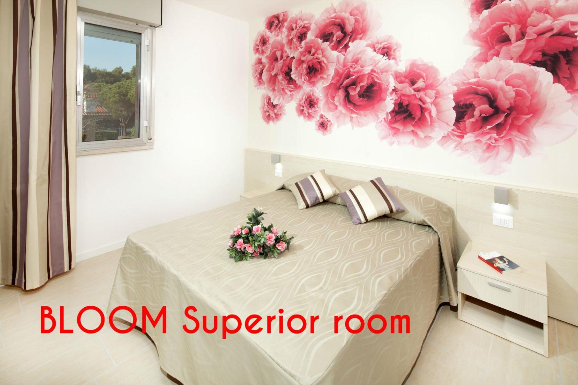 Double Room with Balcony - Photo 4