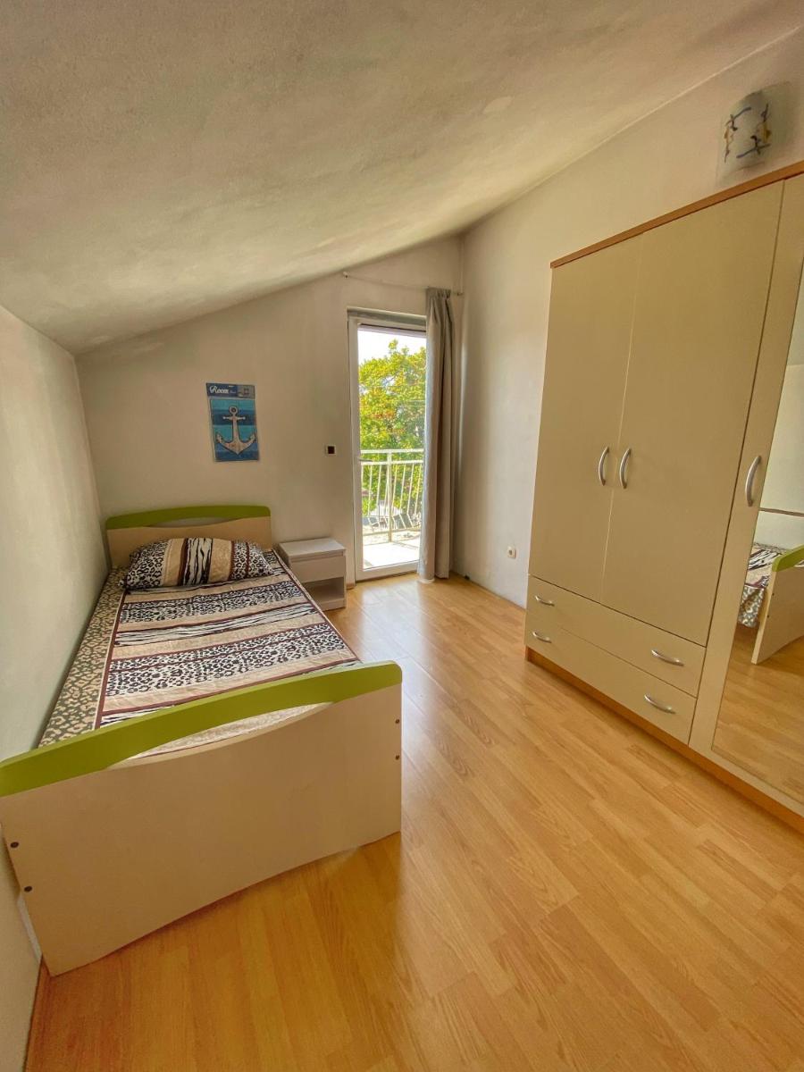 Apartment with Terrace photo 3