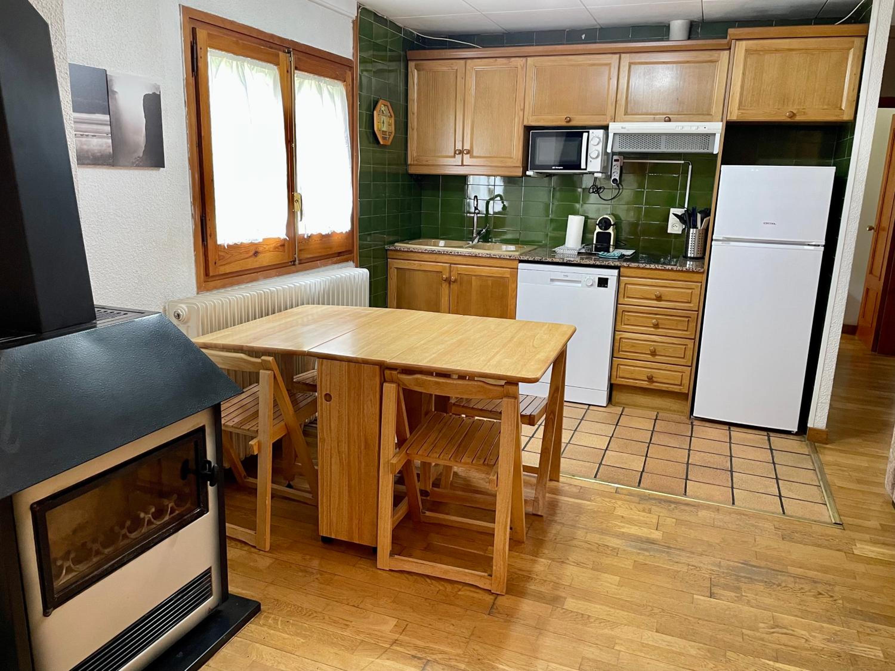 Two-Bedroom Apartment - Photo 17