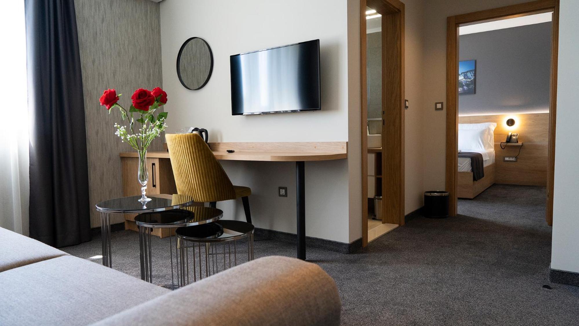 Deluxe Apartment