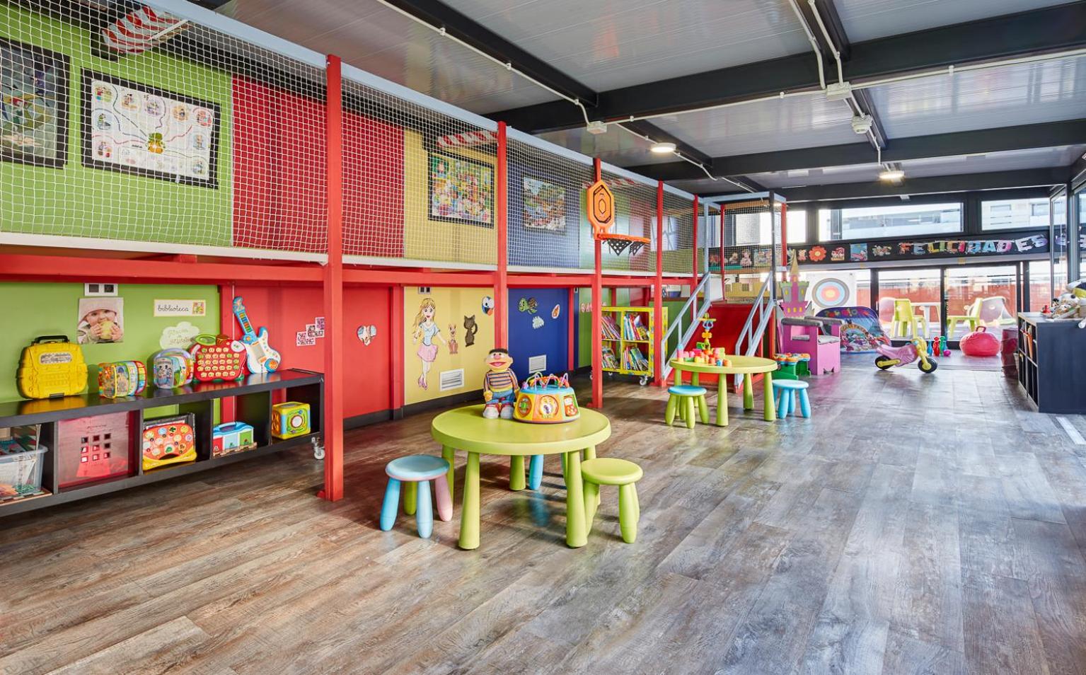 Triple Room (2 Adults + 1 Child) - Photo 2