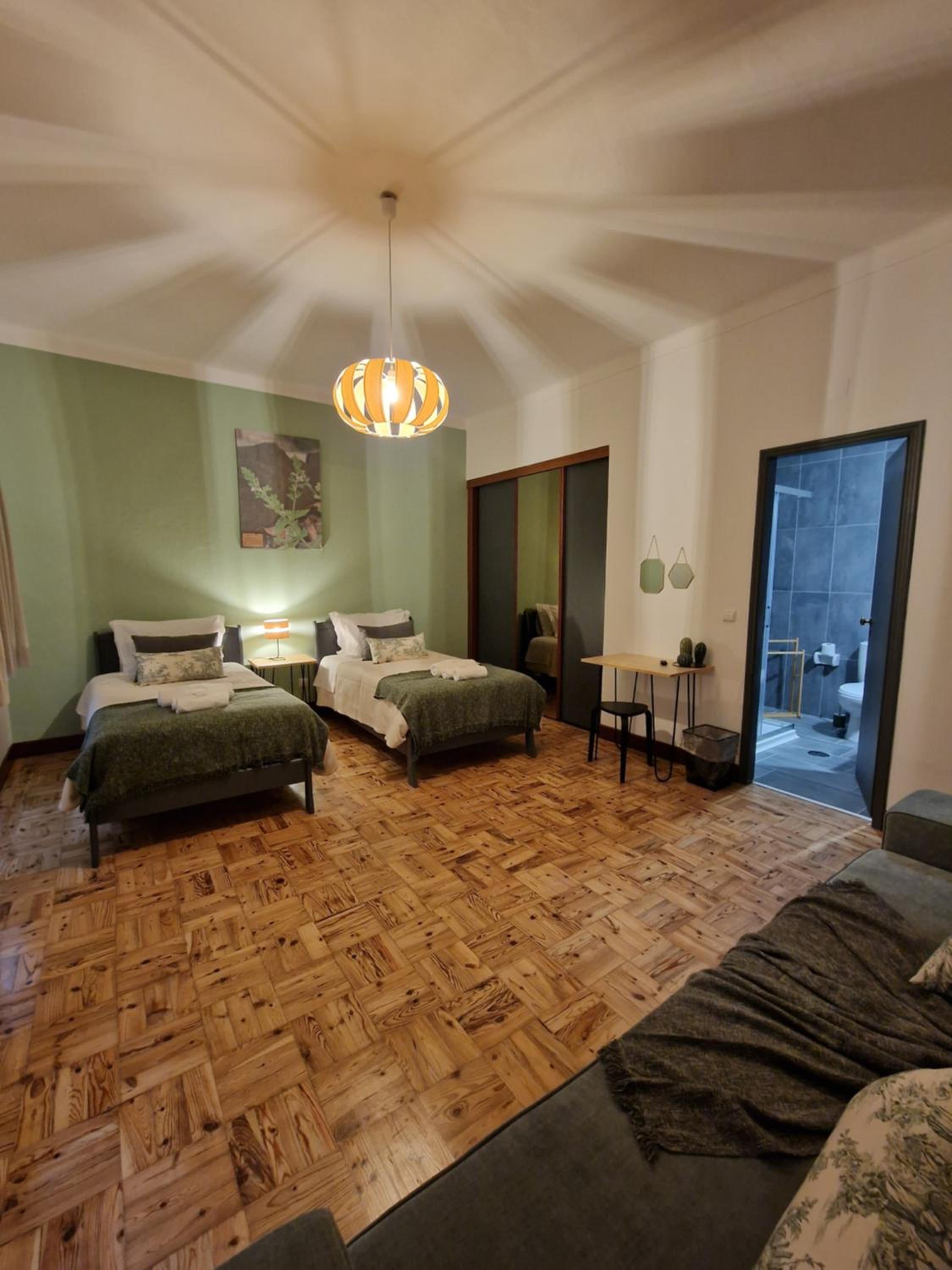 Family Room with Mountain View - Photo 7