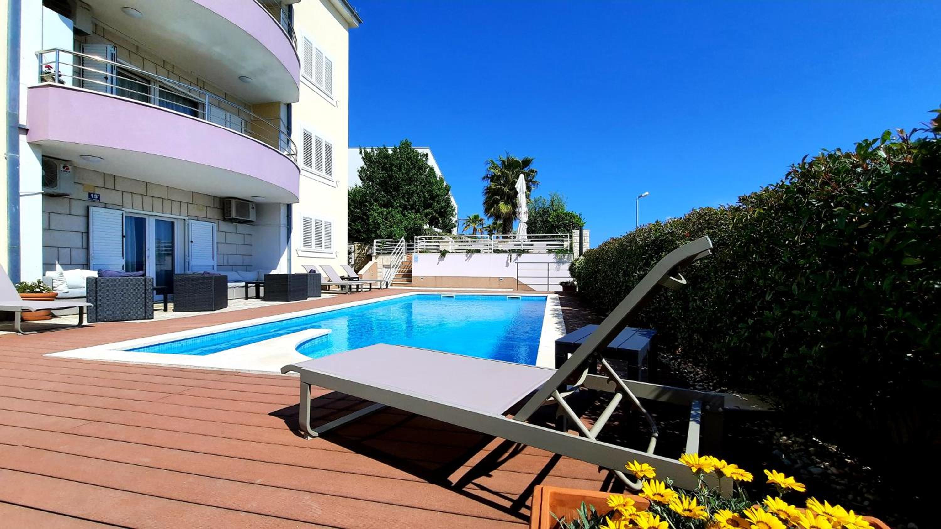 Apartment with Sea View - Photo 23