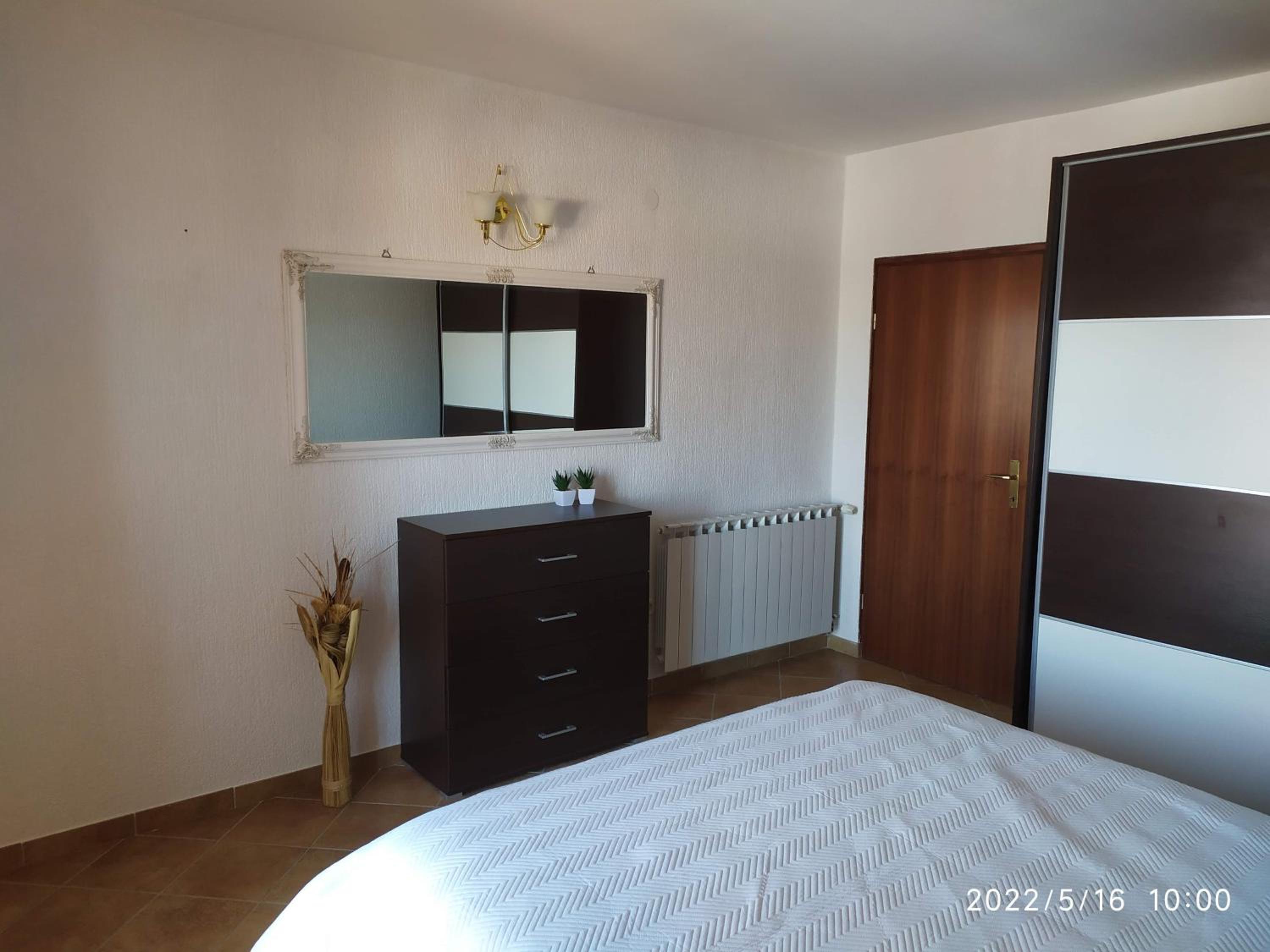 Apartment with Sea View - Photo 6
