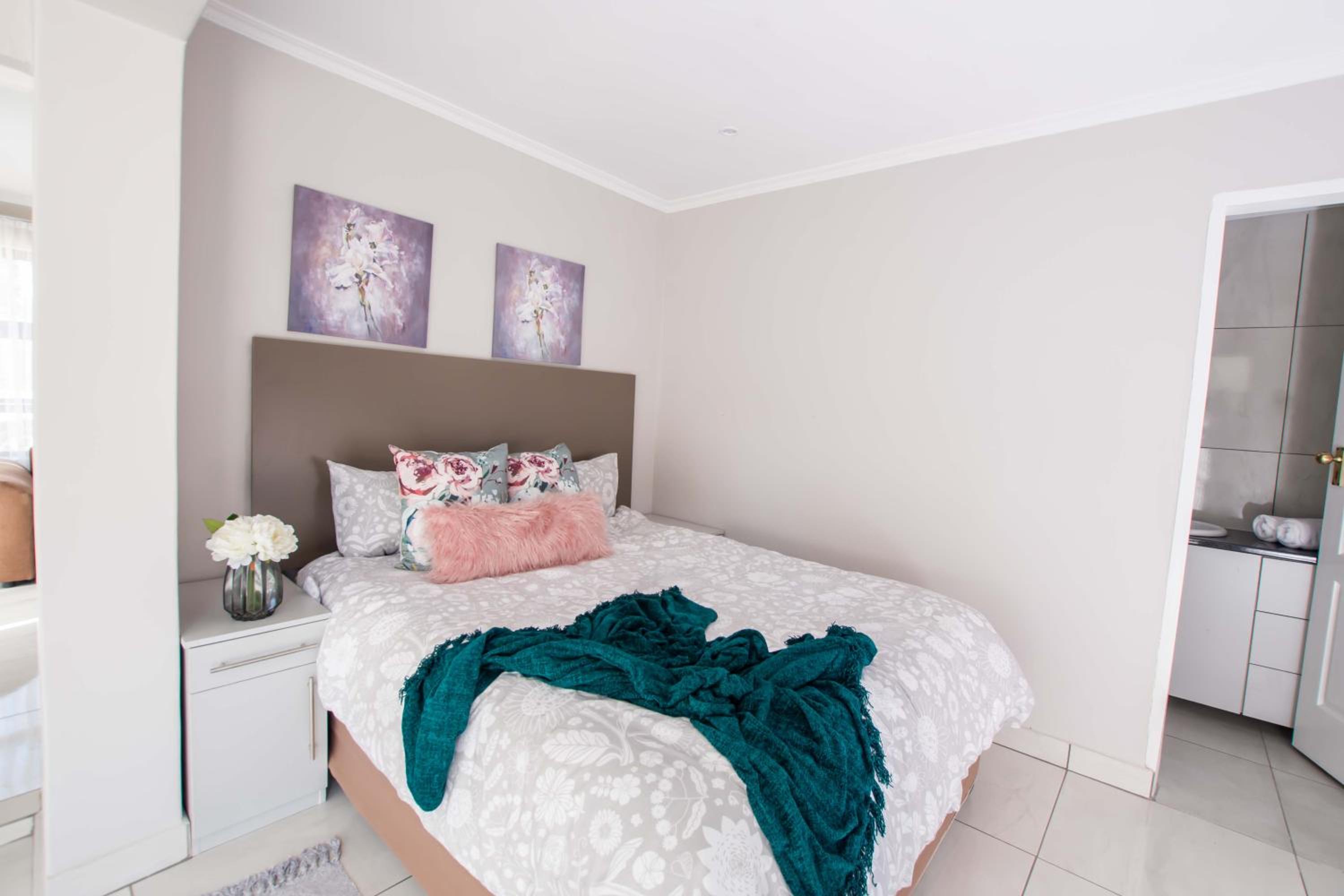 Deluxe Double Room - Photo 4