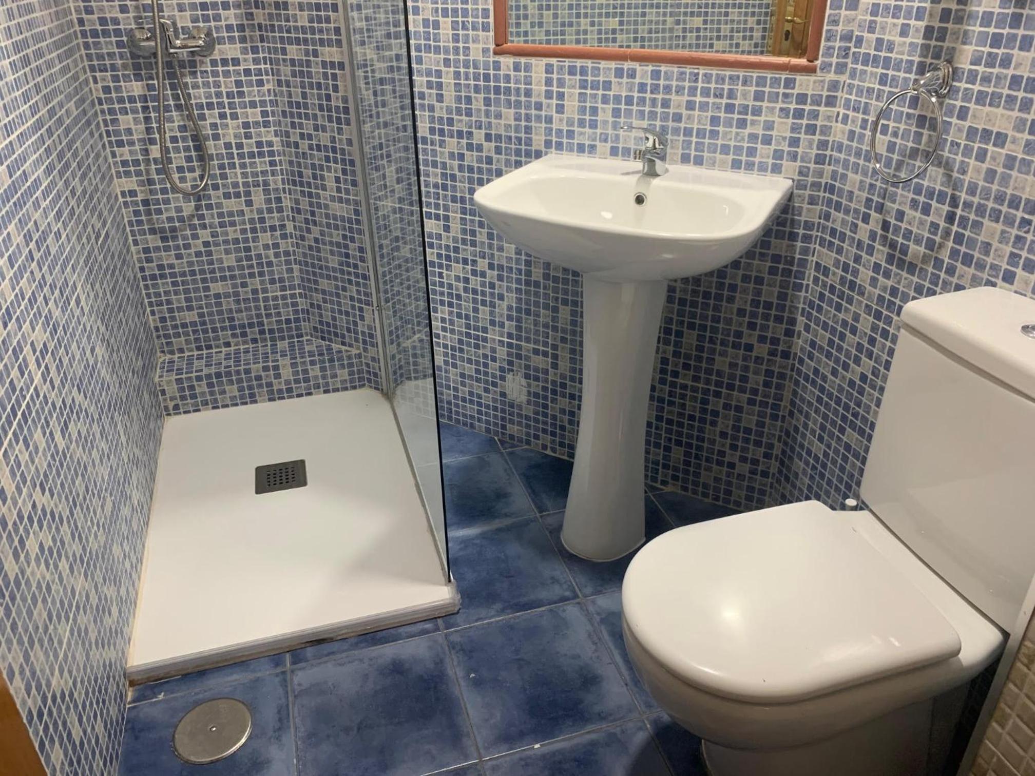 Quadruple Room with Bathroom photo 2
