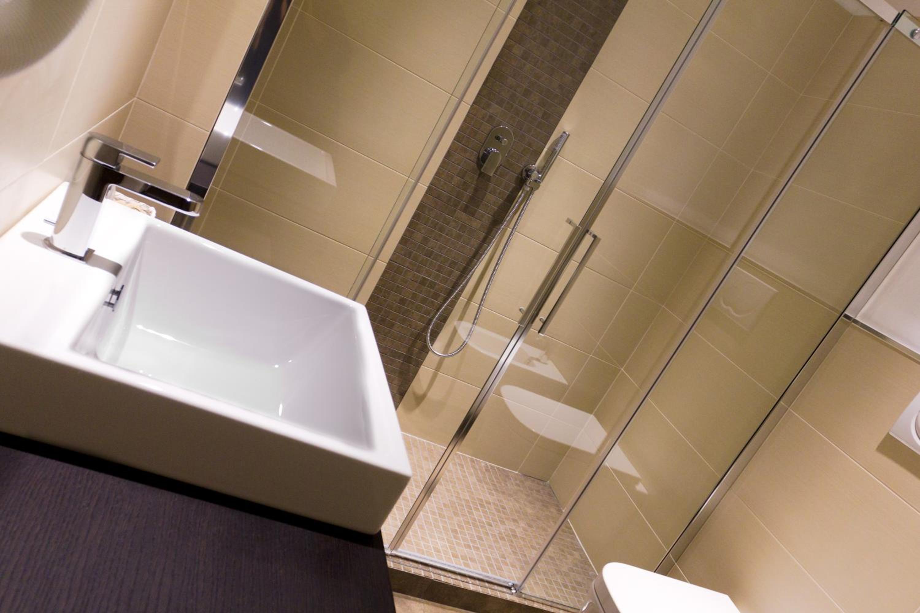 Suite with Kitchenette - Photo 6