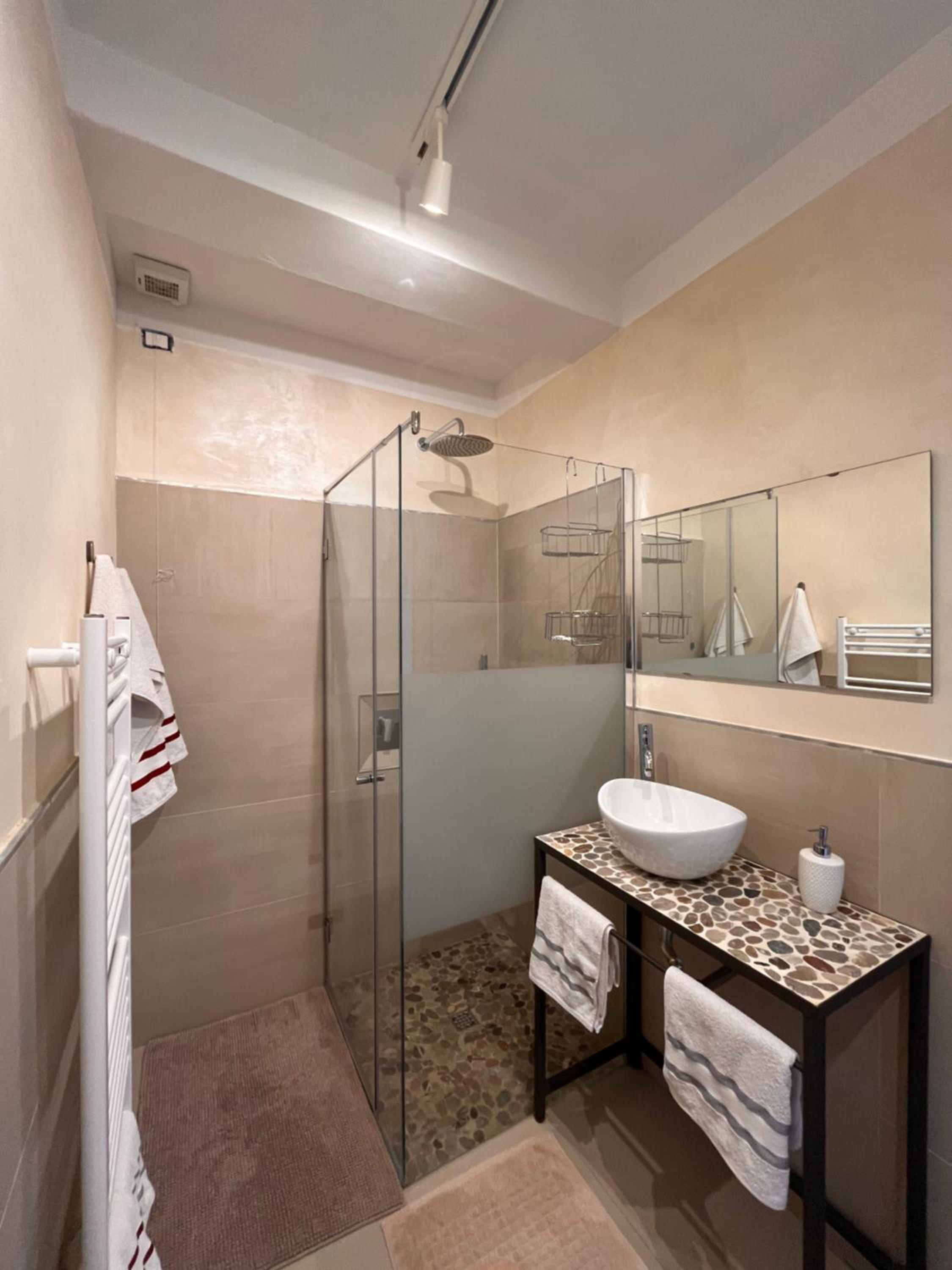 Deluxe Double Room with Balcony and Sea View - Photo 5