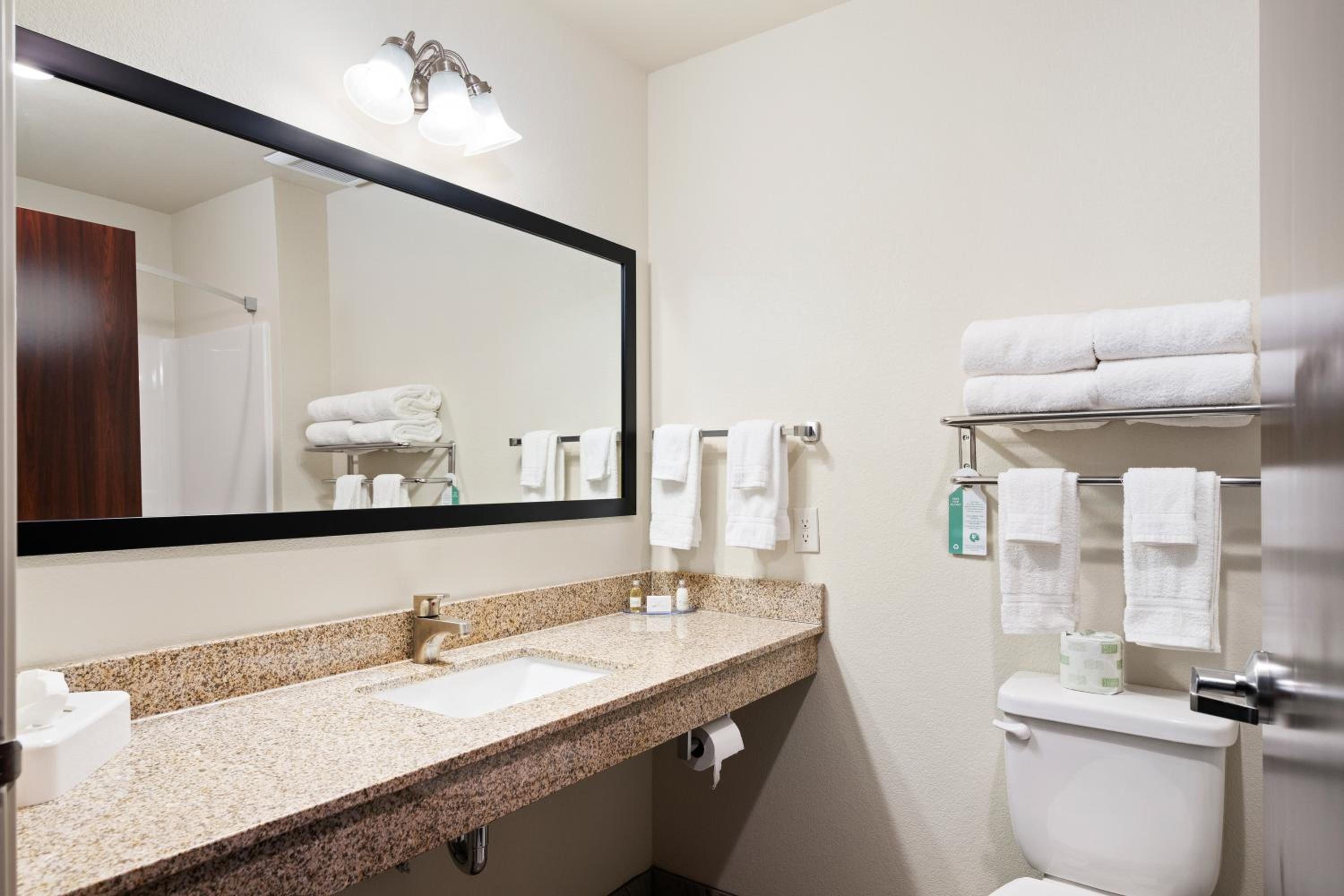 Queen Room - Photo 7