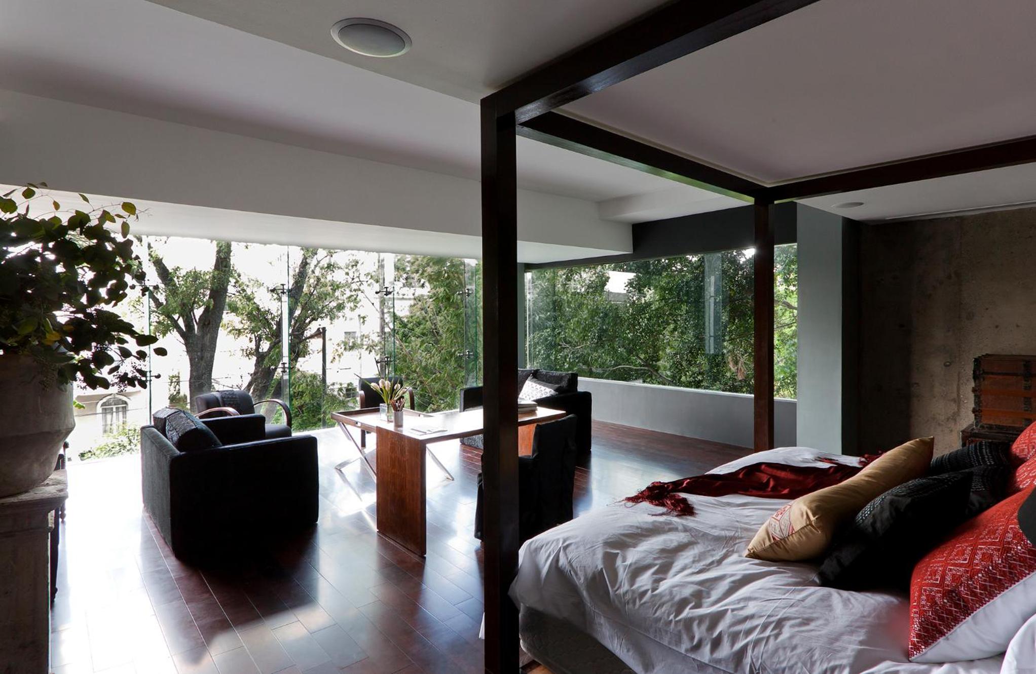 King Suite - Photo 3