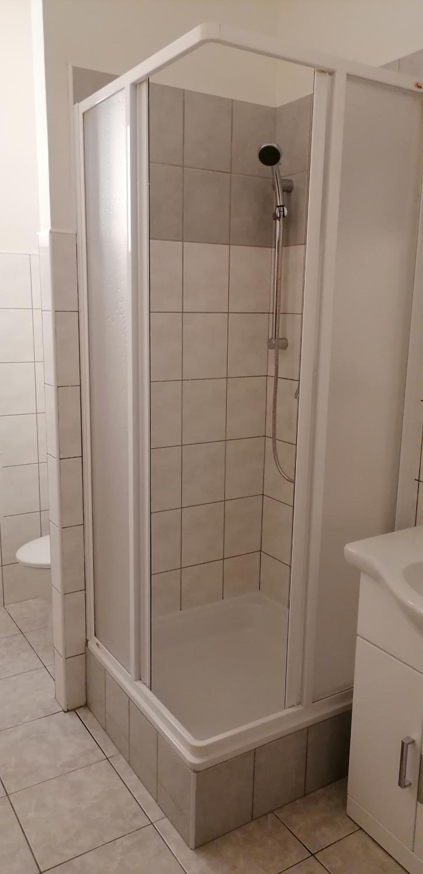 Triple Room - Photo 9