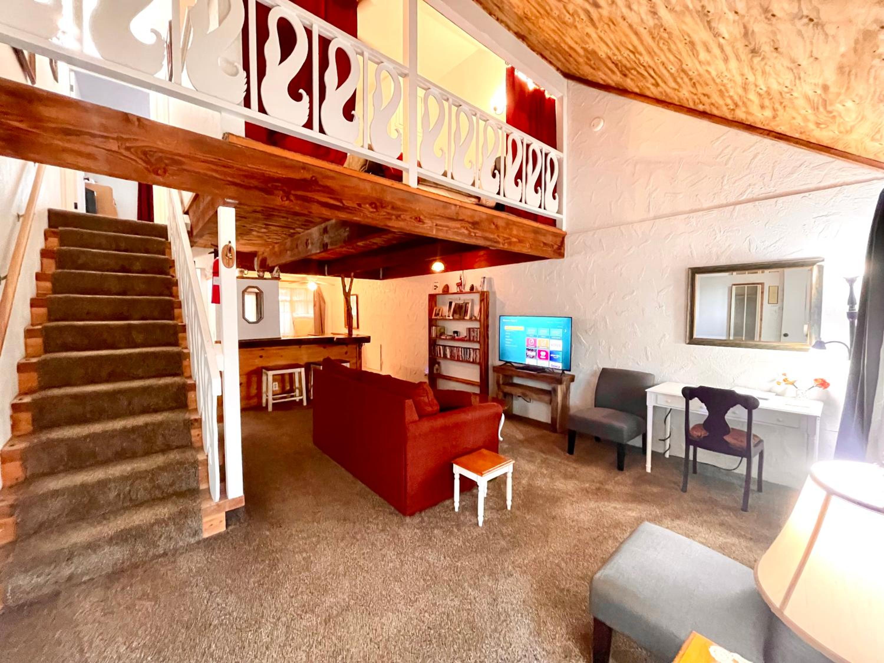 Family Two-Bedroom Suite - Photo 10