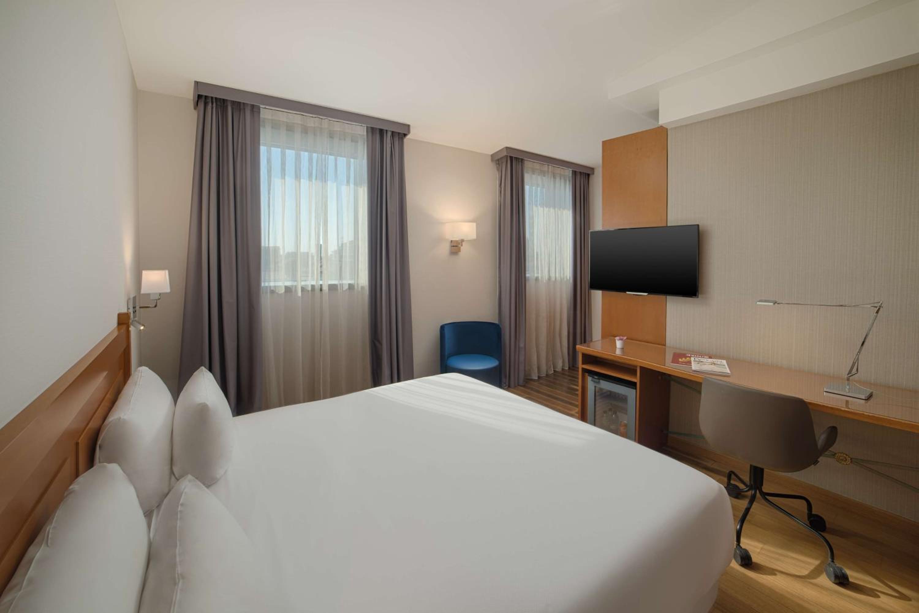 Superior Double Room - Photo 2