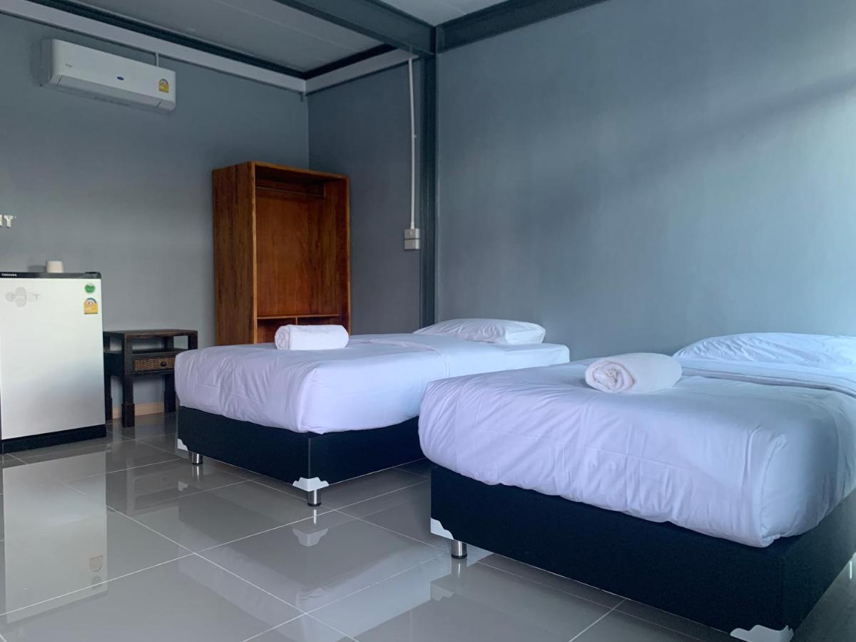 Twin Room - Photo 3
