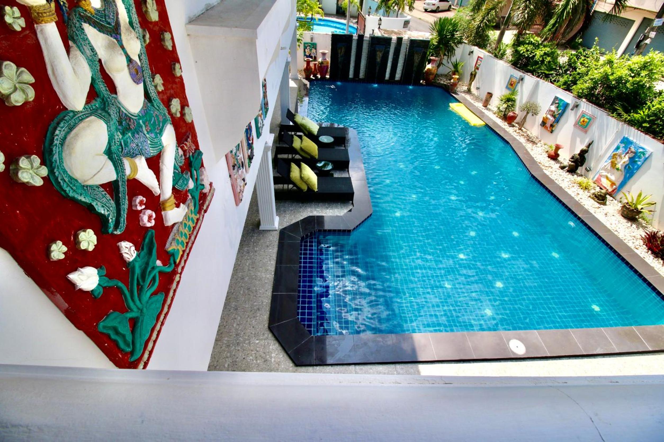 Villa with Garden View - Photo 26