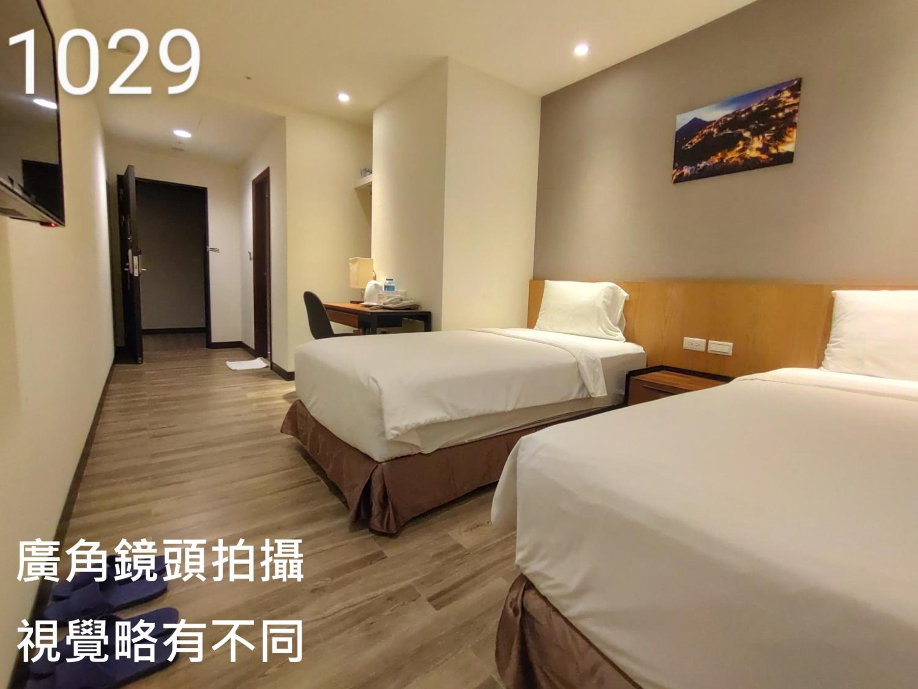 Standard Twin Room - no window