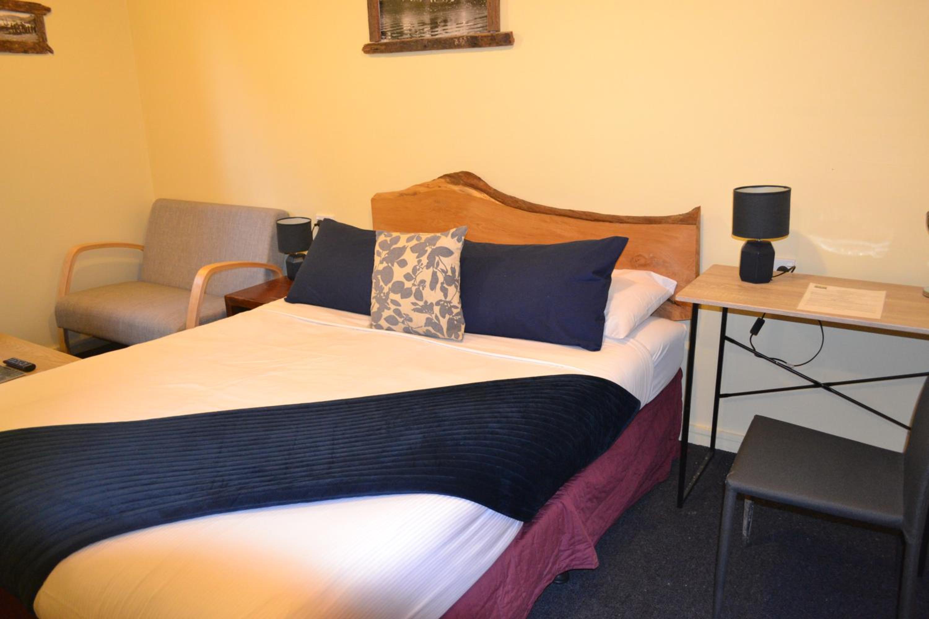 Standard Double Room with Private Bathroom photo 1