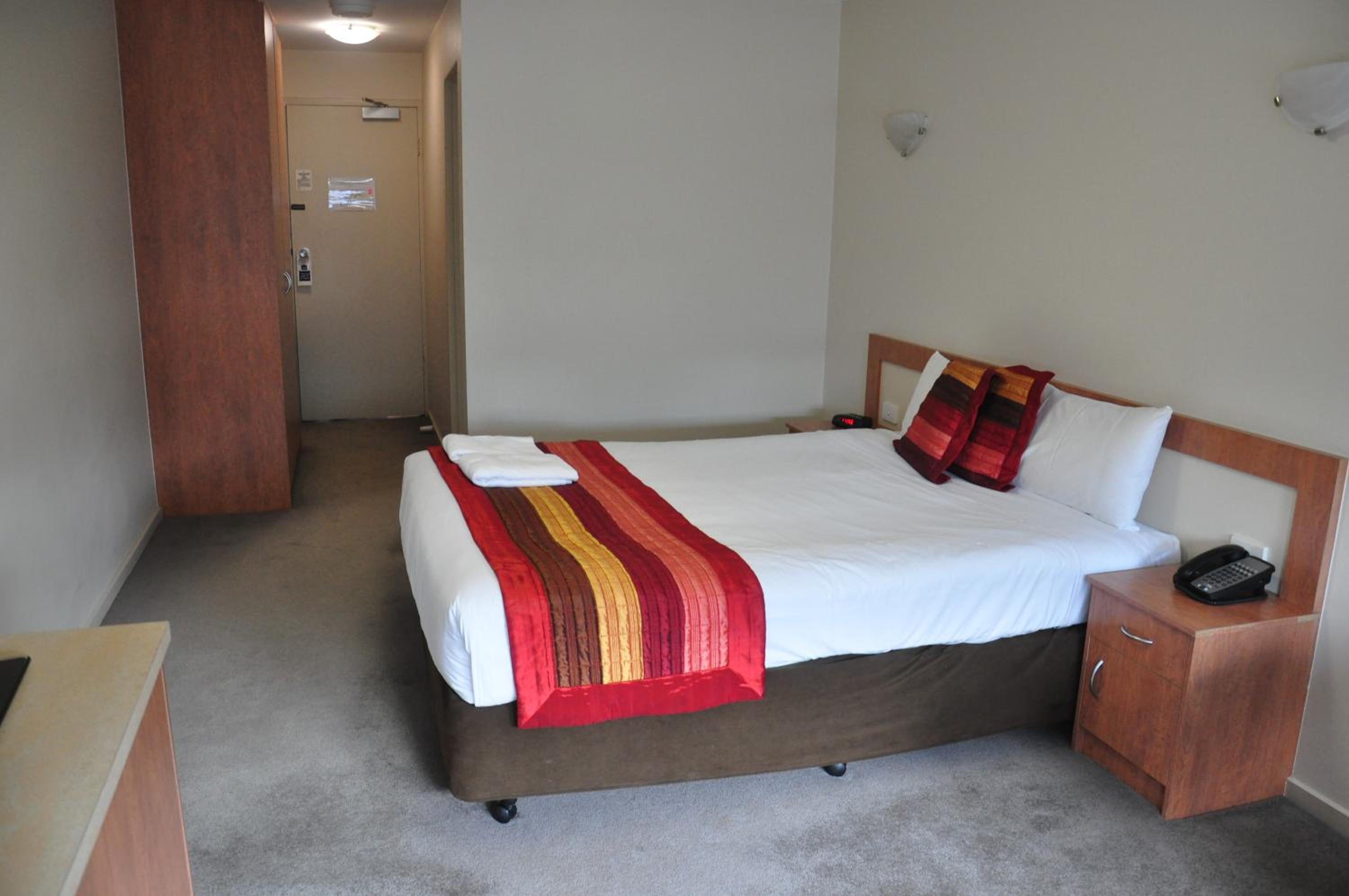 Standard Double Room - Photo 3