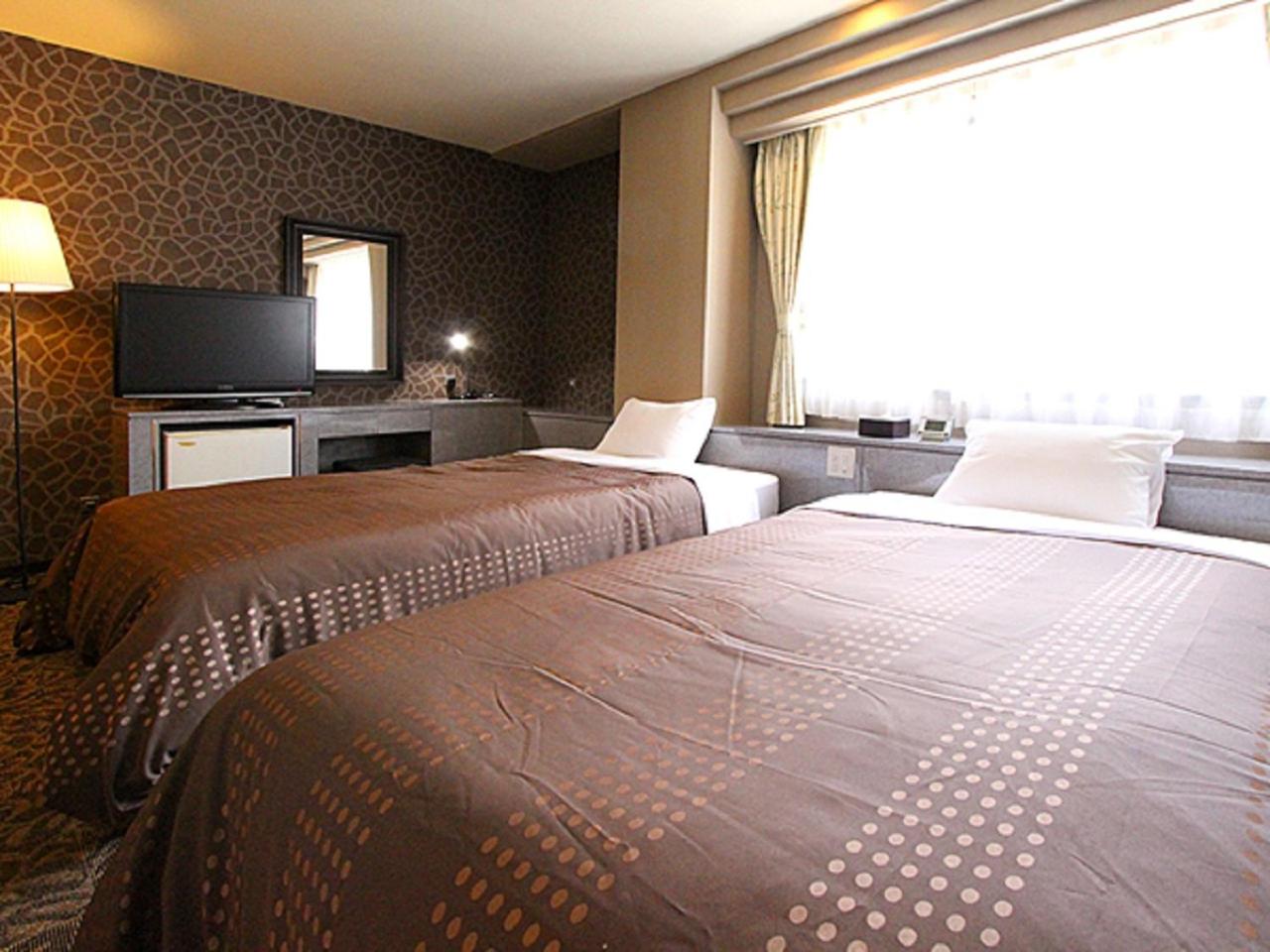 Standard Twin Room - Non-Smoking - Photo 2