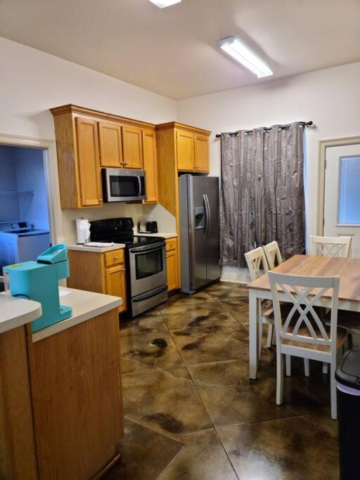 Two-Bedroom Apartment - Photo 3