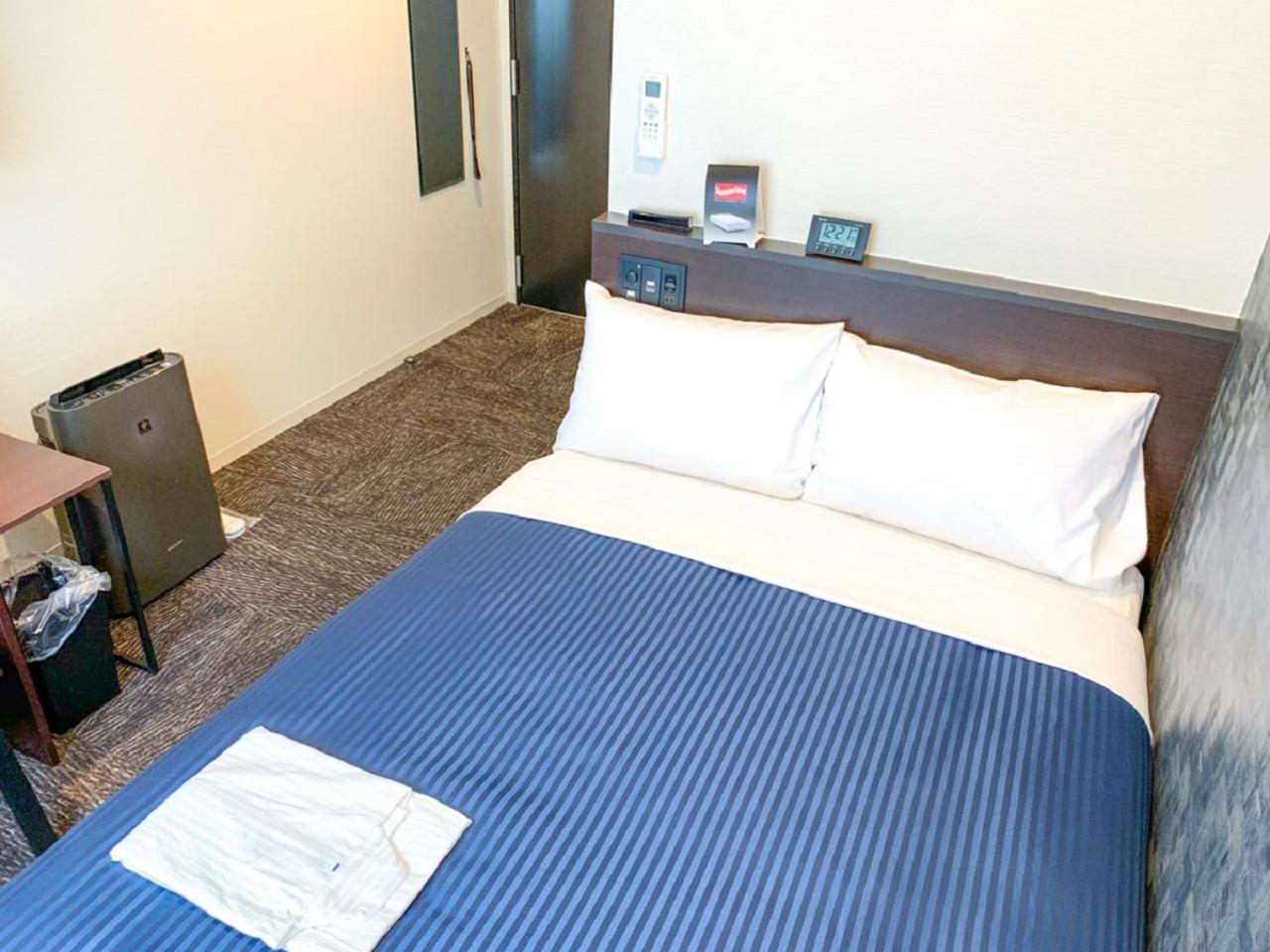 Double Room with Small Double Bed - Non-Smoking - Photo 3