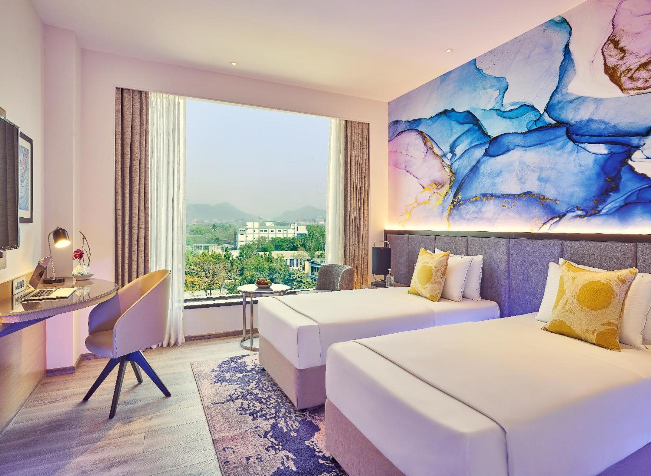 Superior Room Twin Bed - Photo 2