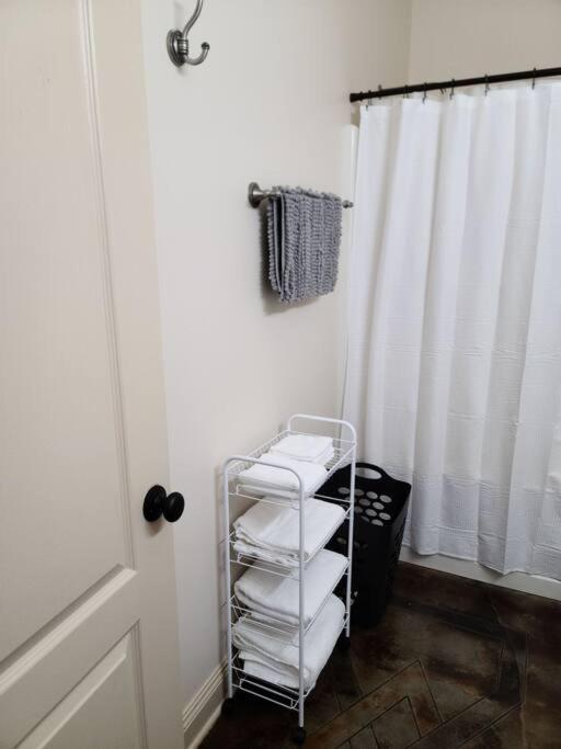 Two-Bedroom Apartment - Photo 16