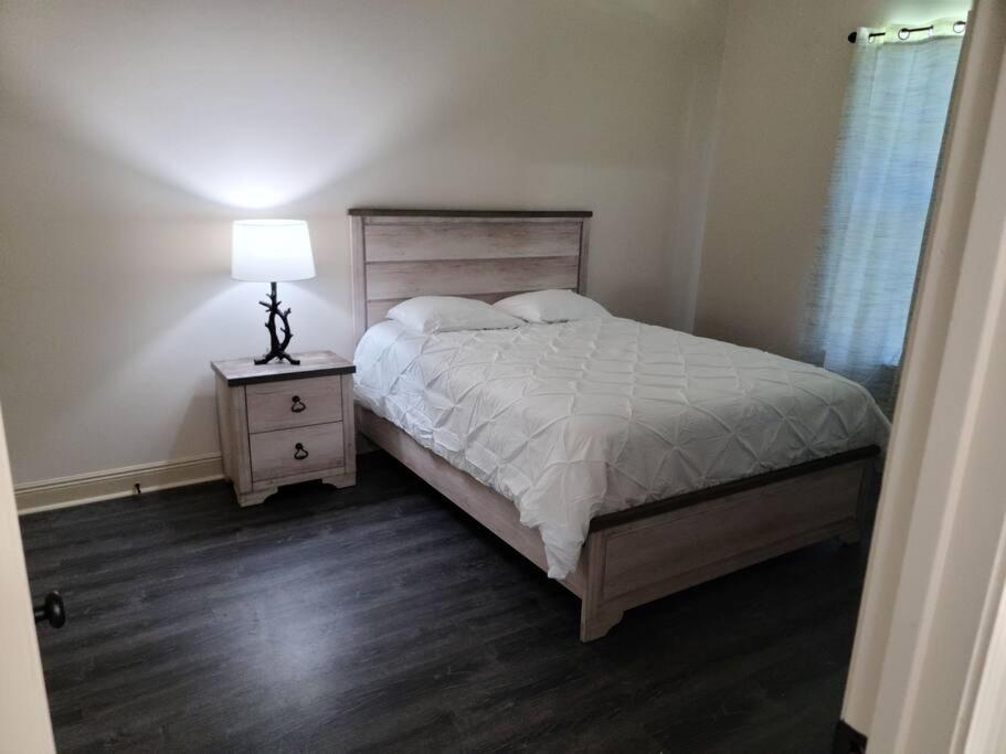 Two-Bedroom Apartment - Photo 20