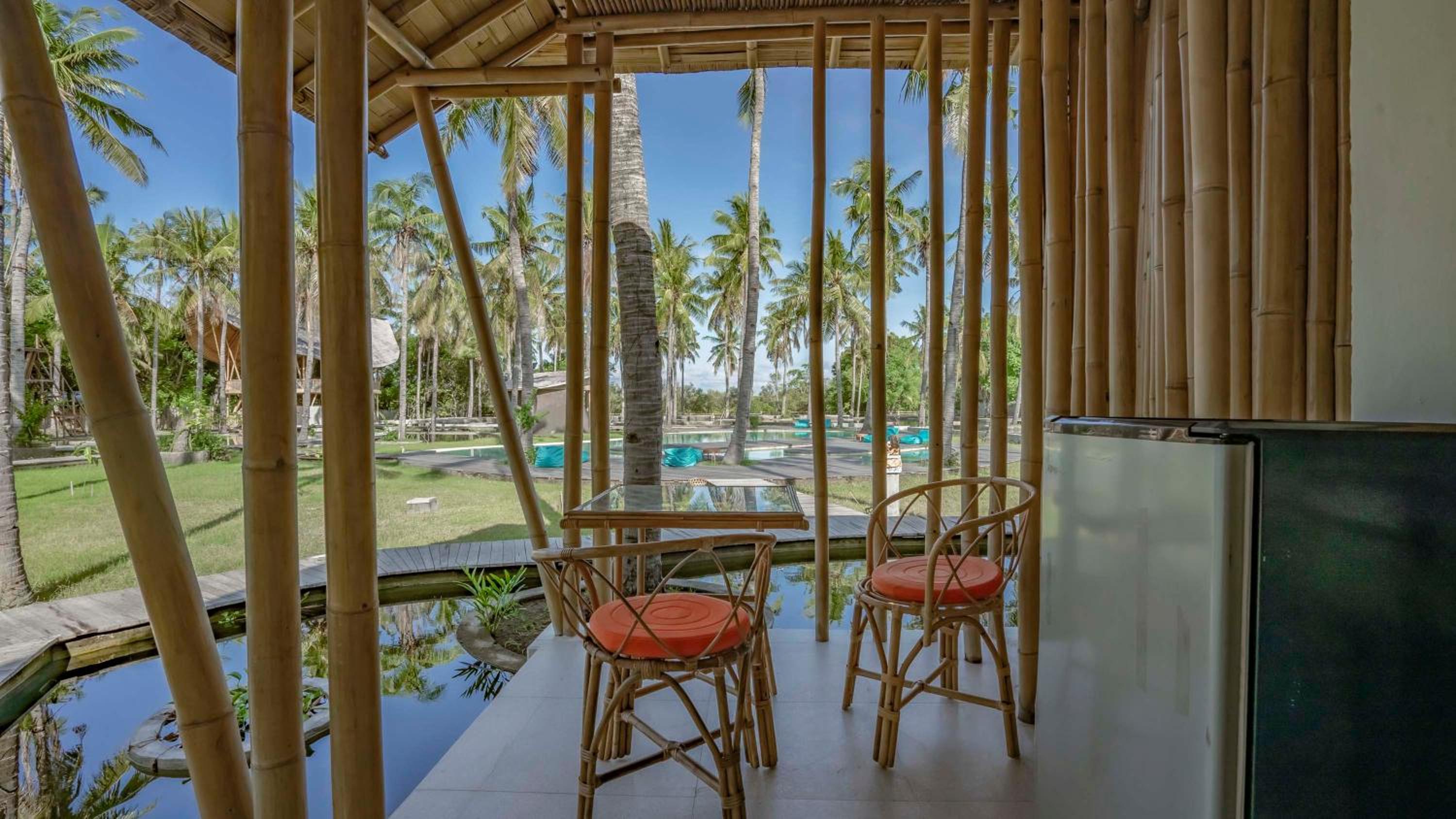 Deluxe Bungalow with Garden View photo 3