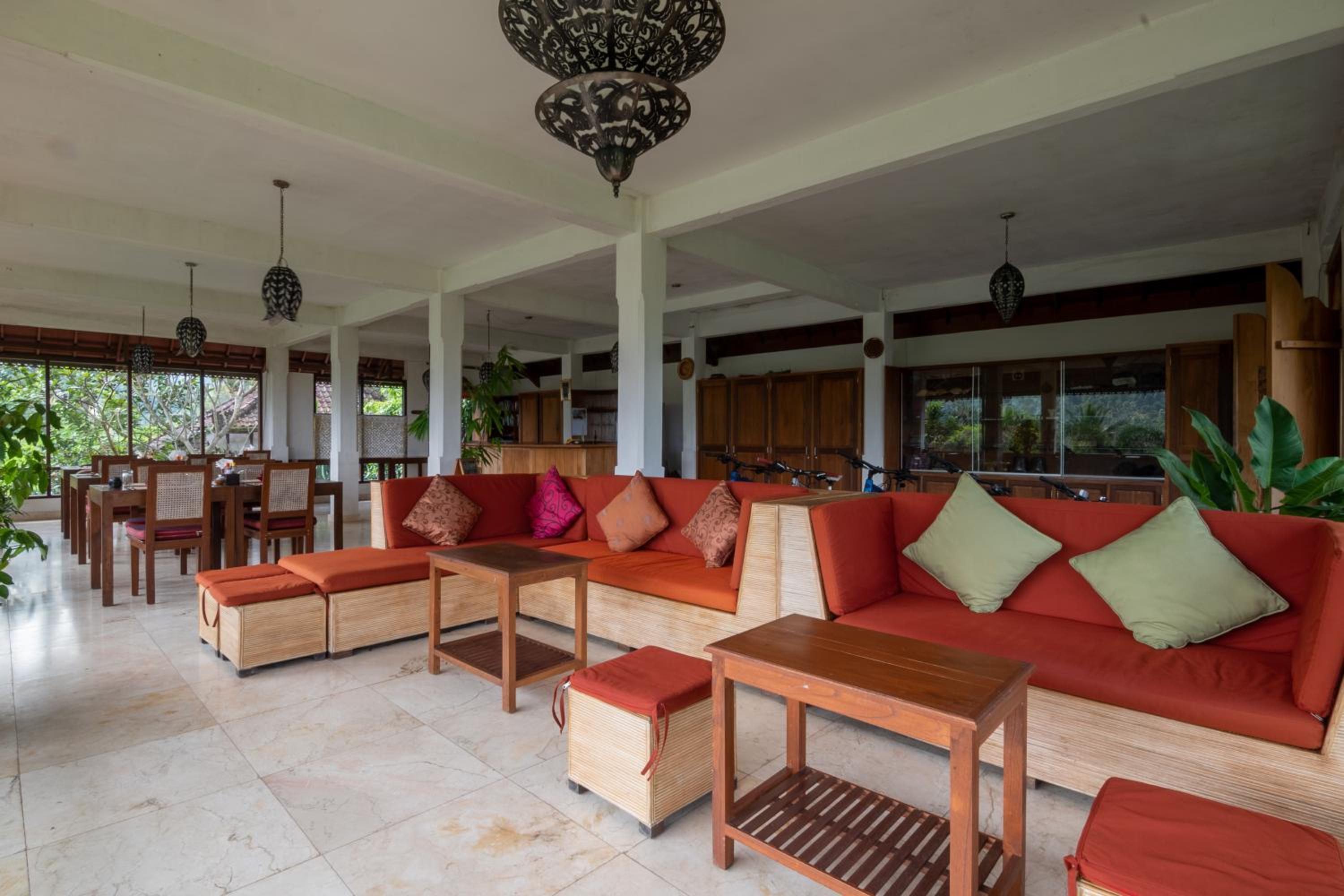 Family Room - Photo 13