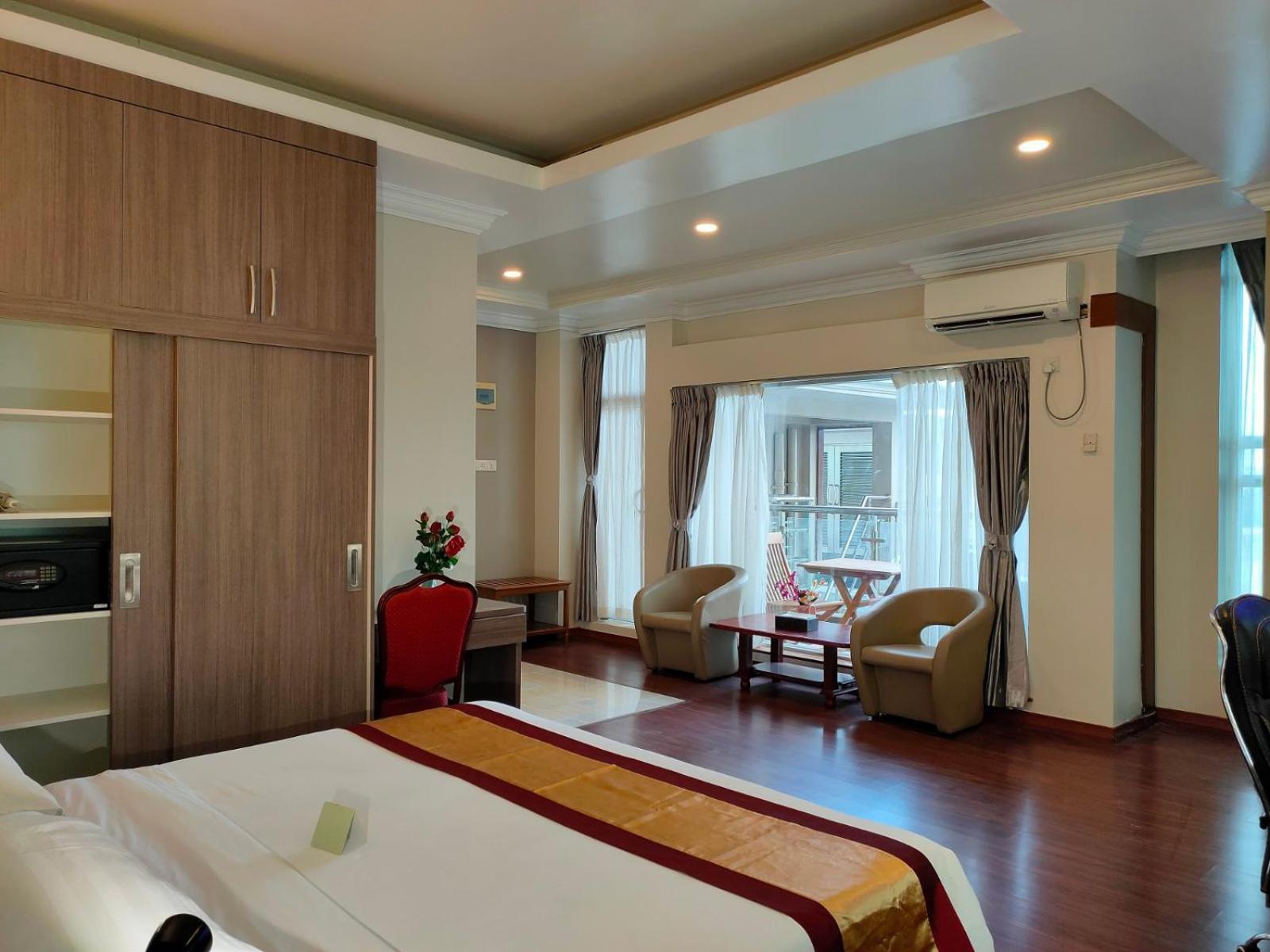 Deluxe Apartment - Photo 1