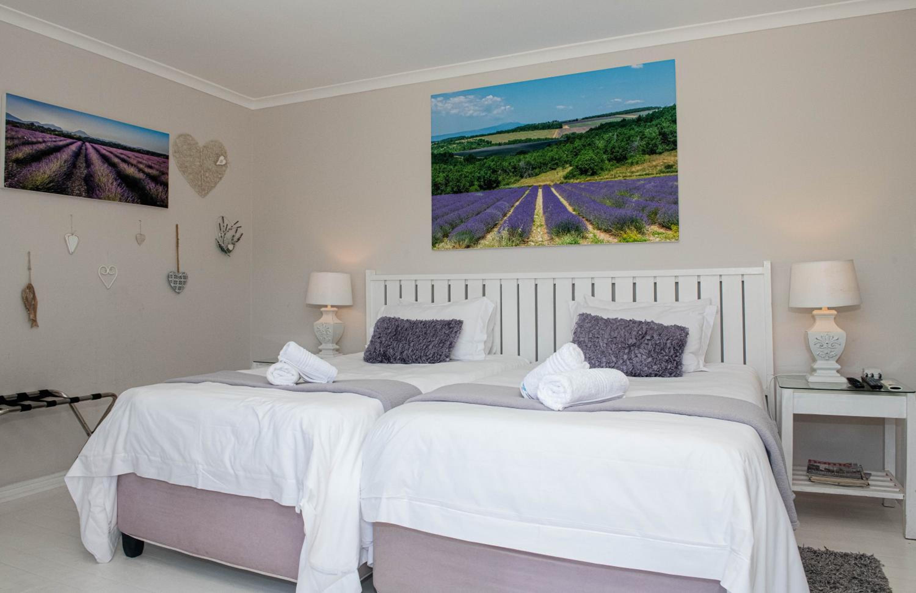 Superior Twin Room with Garden View - Photo 2