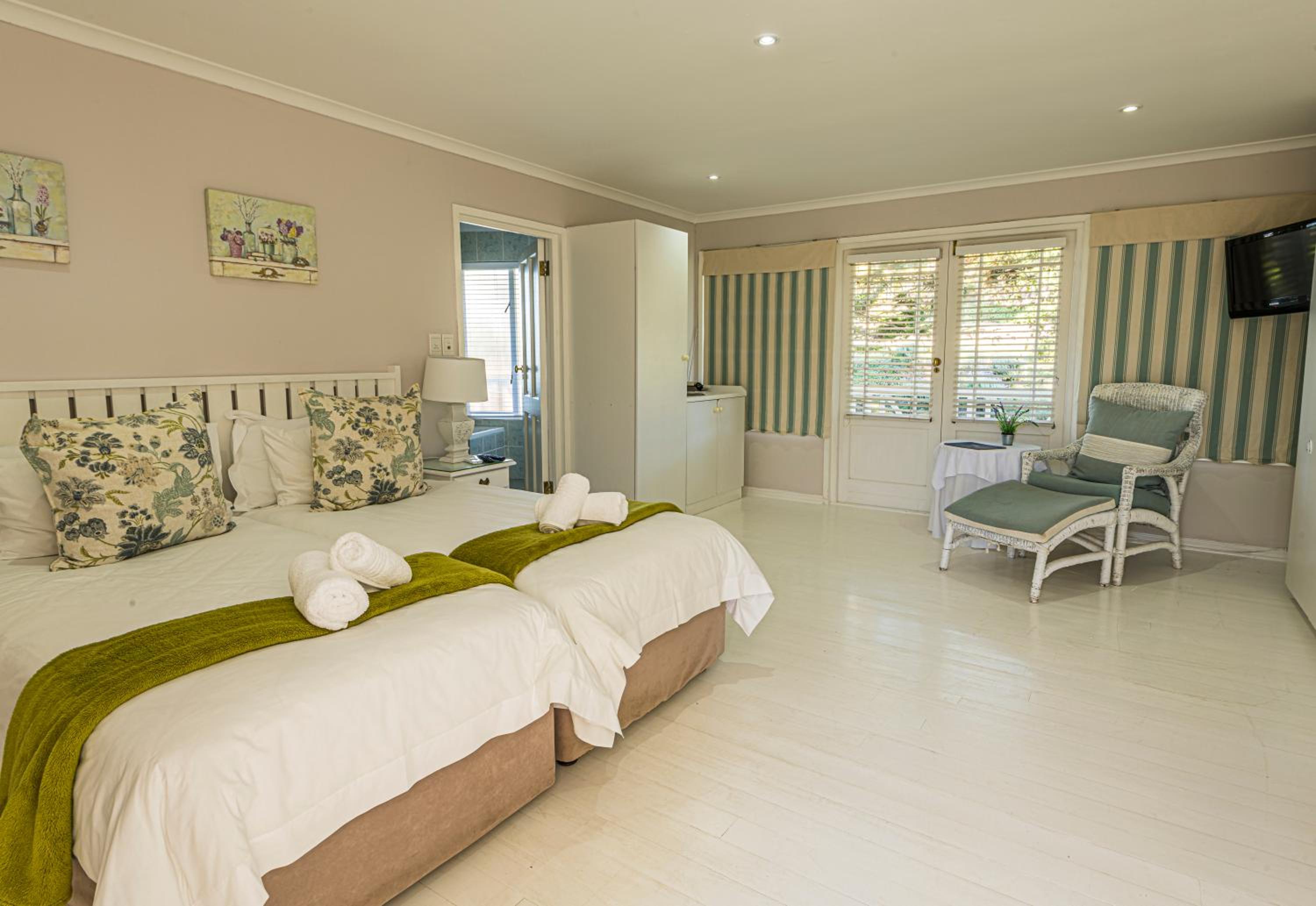 Queen Room