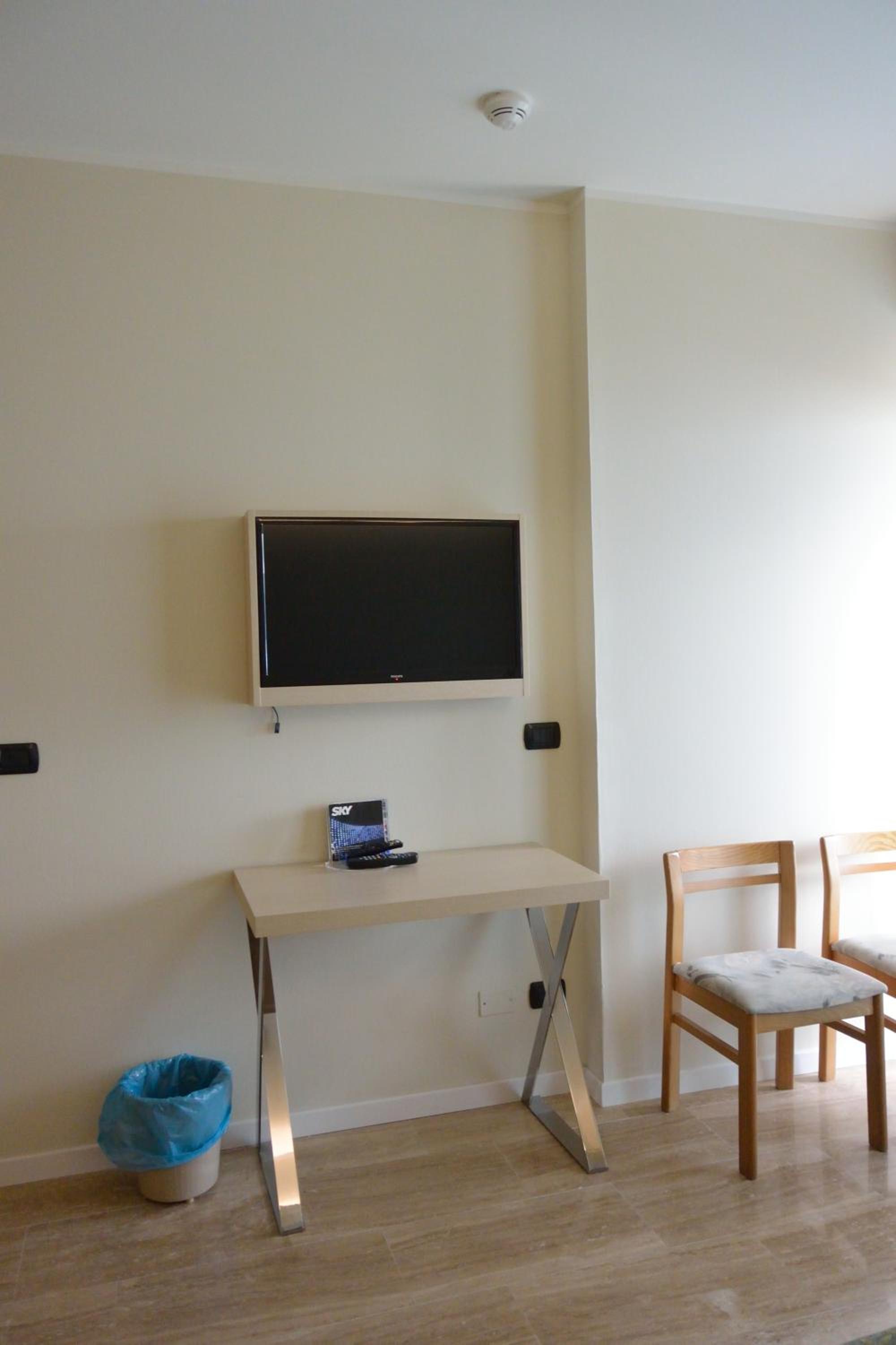 Two Connecting Double Rooms with Sea View - Photo 1